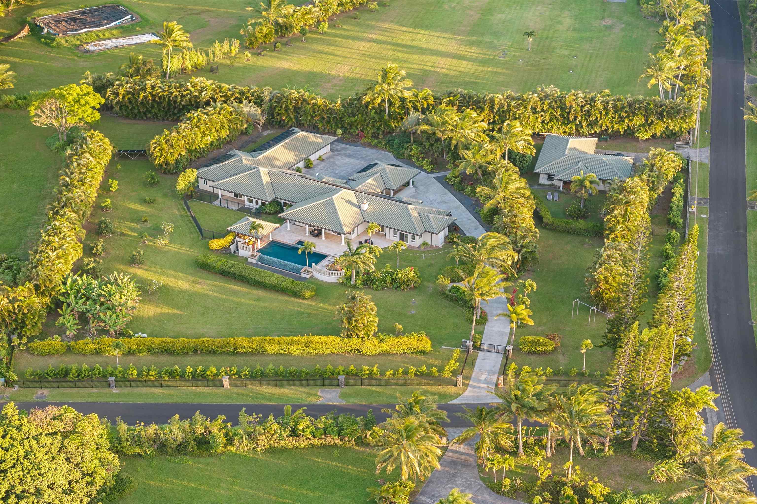 20  Kapuaimilia Pl , Haiku home - photo 43 of 50