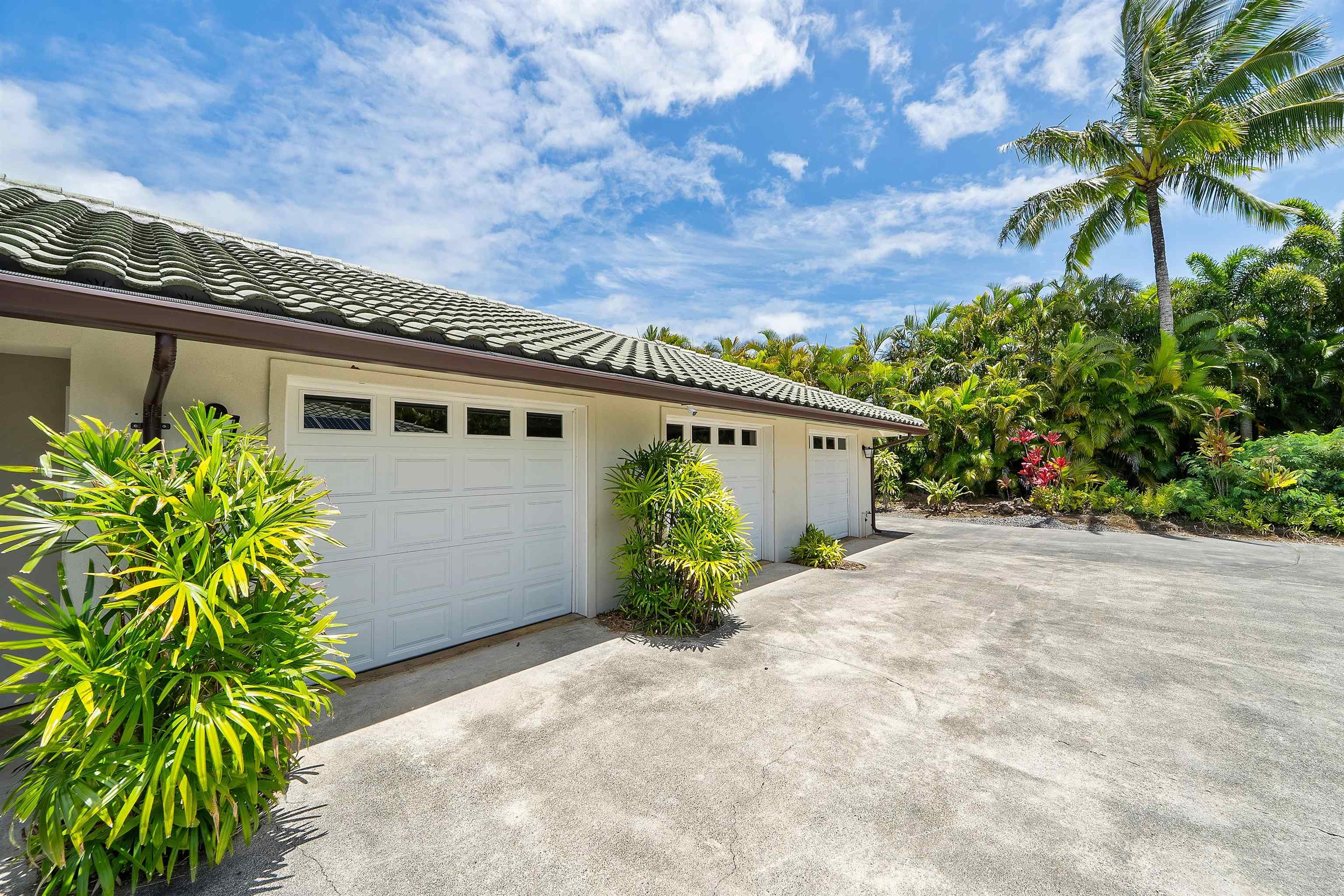 20  Kapuaimilia Pl , Haiku home - photo 48 of 50