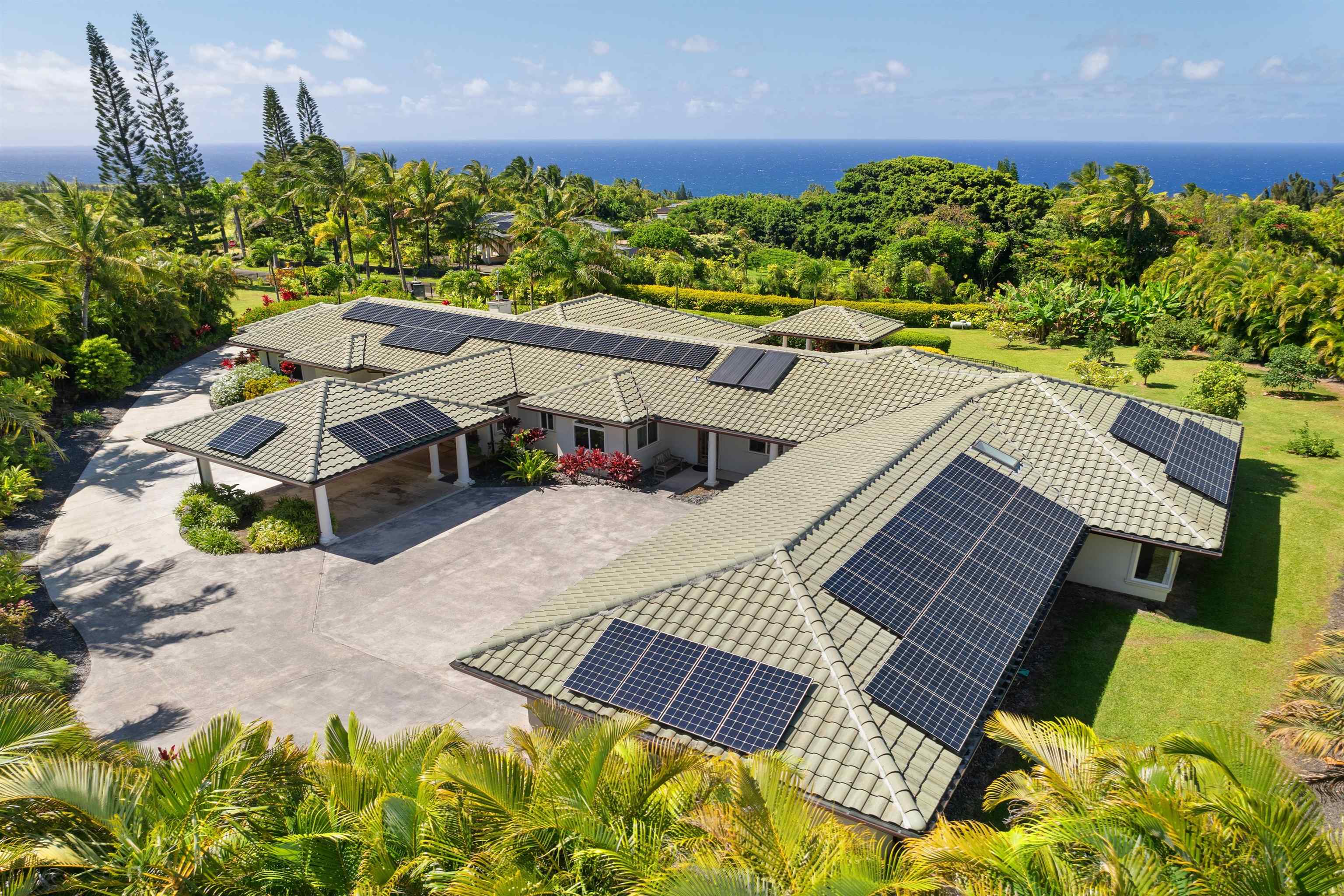 20  Kapuaimilia Pl , Haiku home - photo 8 of 50