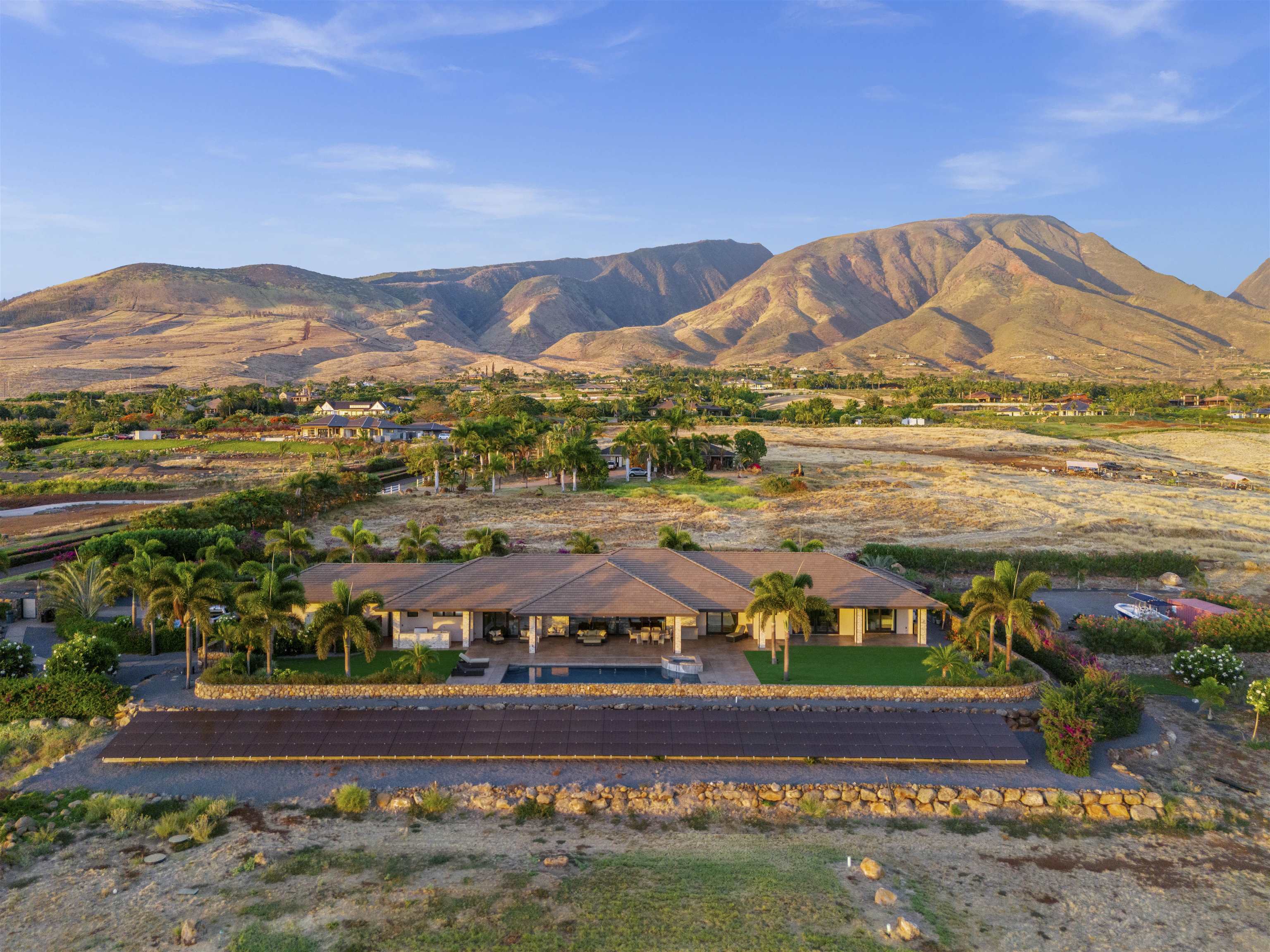 200  Hokiokio Pl Lahaina,  home - photo 1 of 50