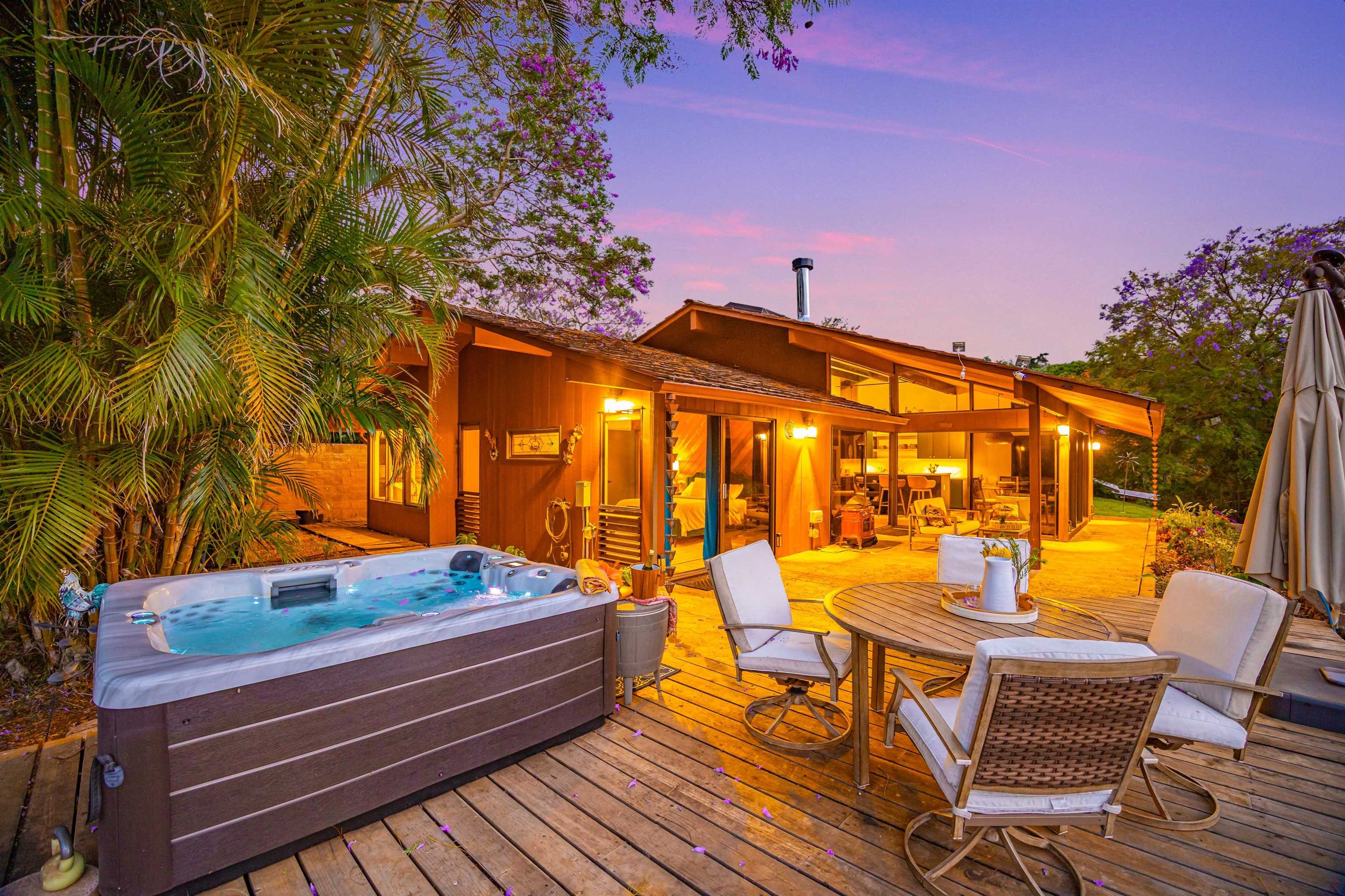 200  Hoopalua Dr Kula 200, Pukalani home - photo 3 of 50