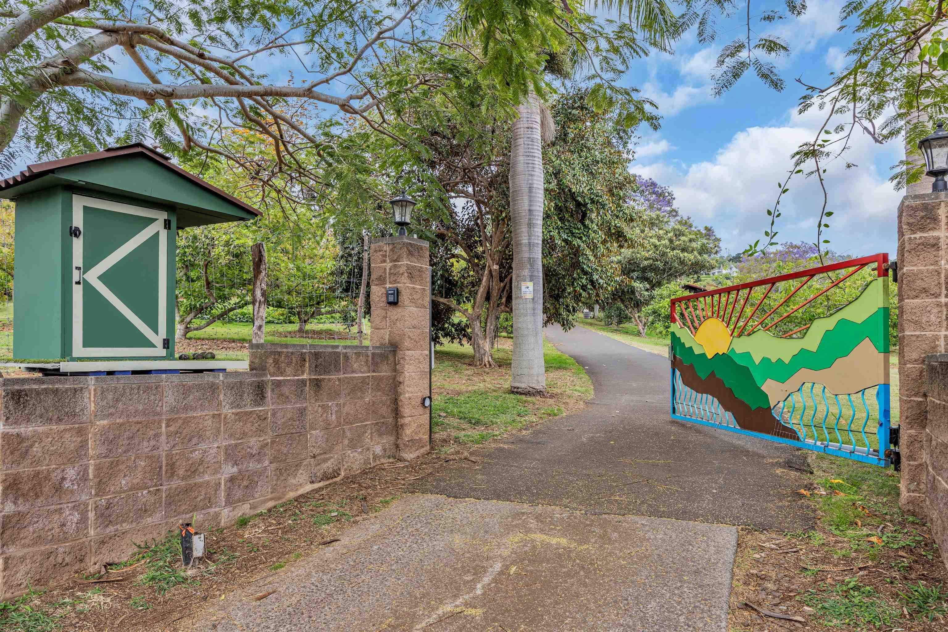 200  Hoopalua Dr Kula 200, Pukalani home - photo 4 of 50