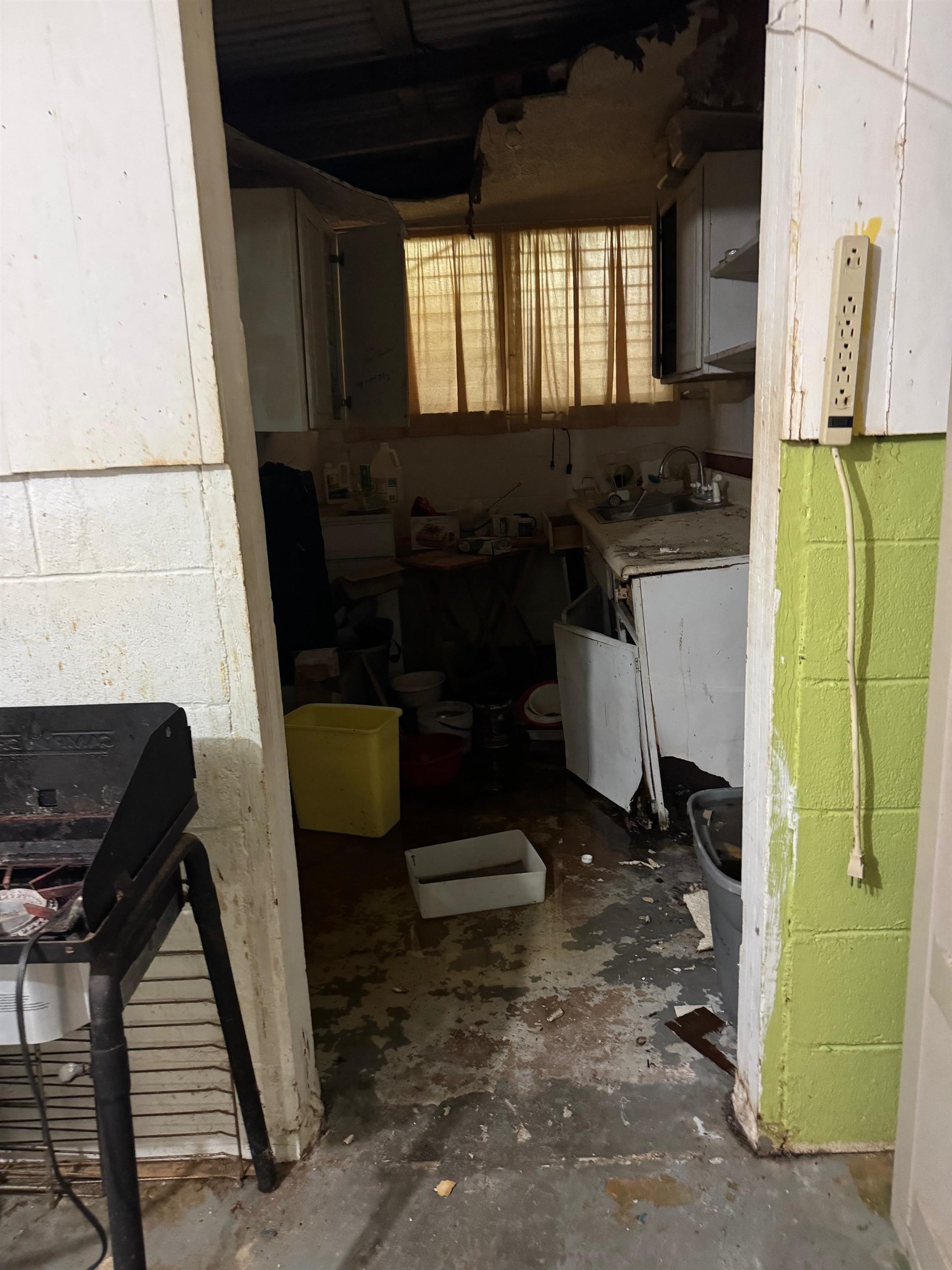 2003  Kahekili Hwy , Wailuku home - photo 35 of 41