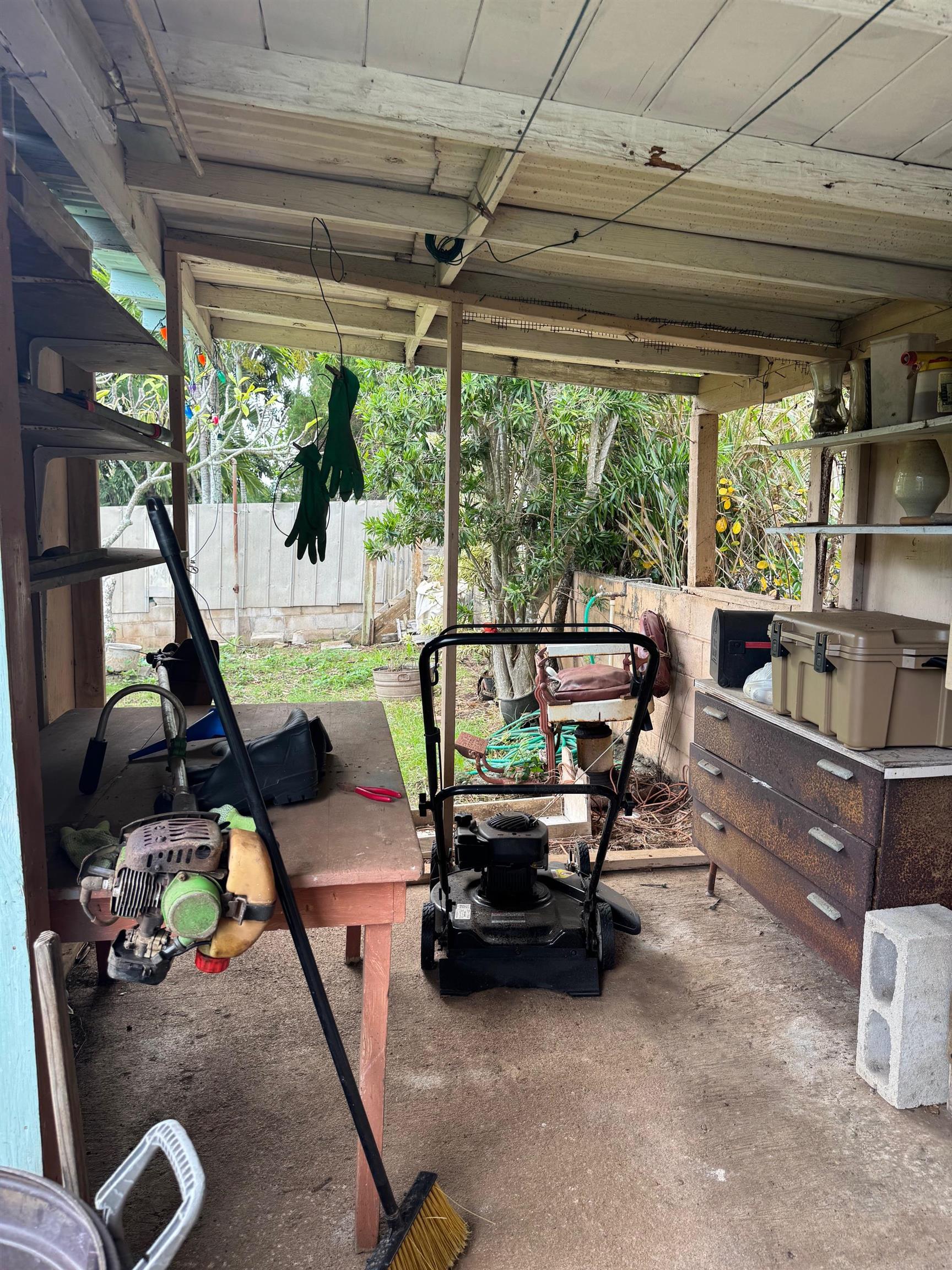 2003  Kahekili Hwy , Wailuku home - photo 39 of 41