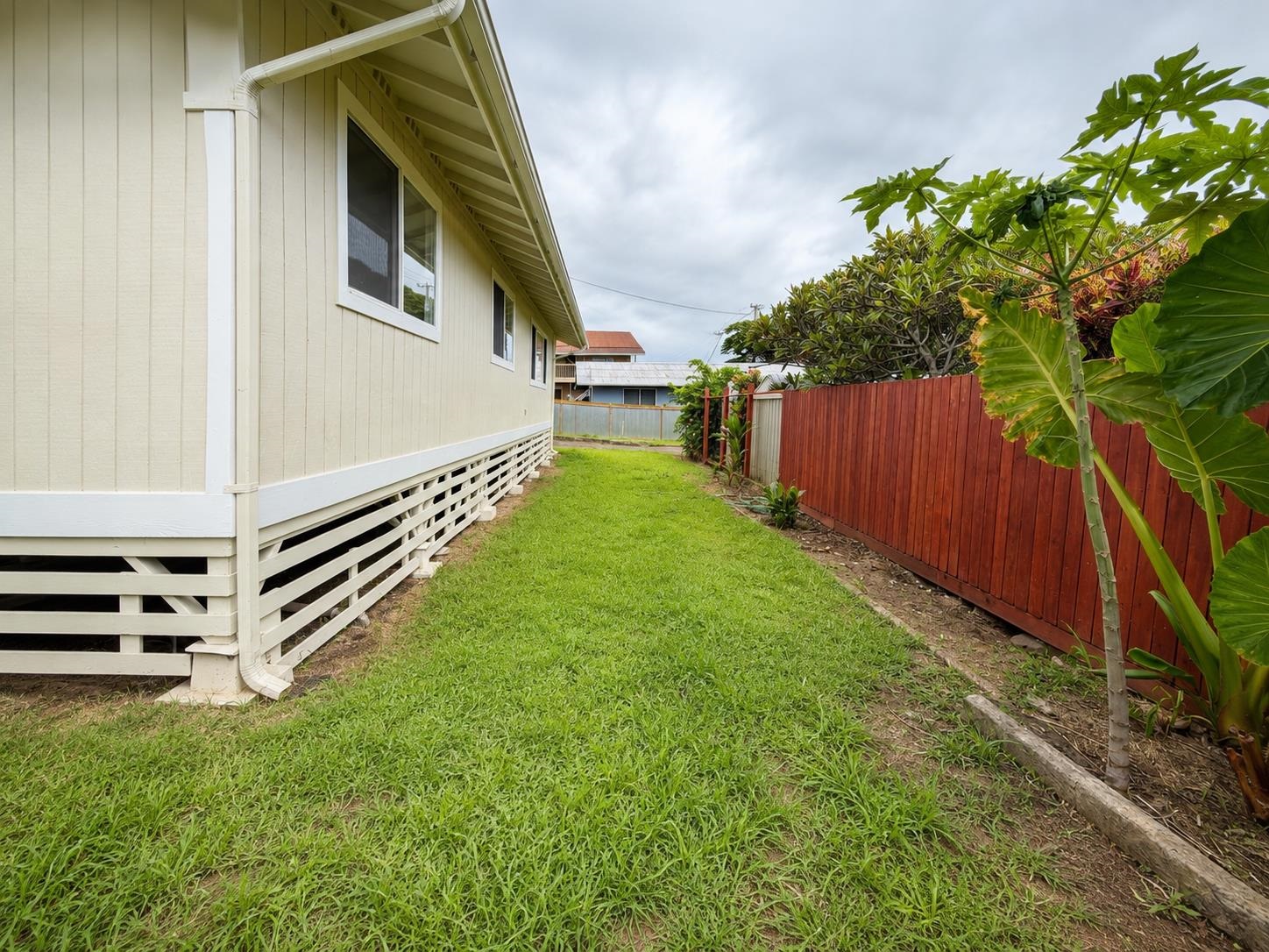 2003  Kahekili Hwy , Wailuku home - photo 35 of 48