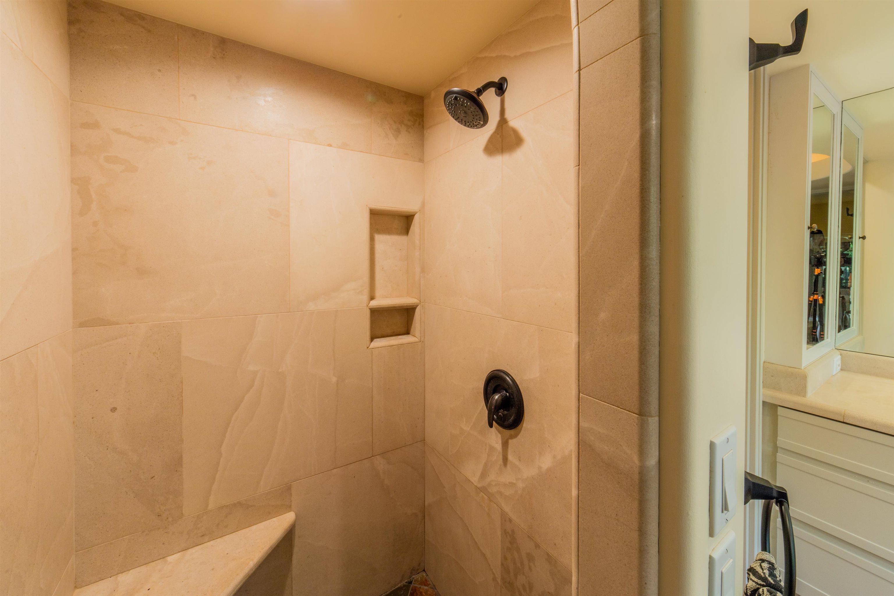 202  Paia Pohaku Pl Launiupoko, Lahaina home - photo 15 of 49