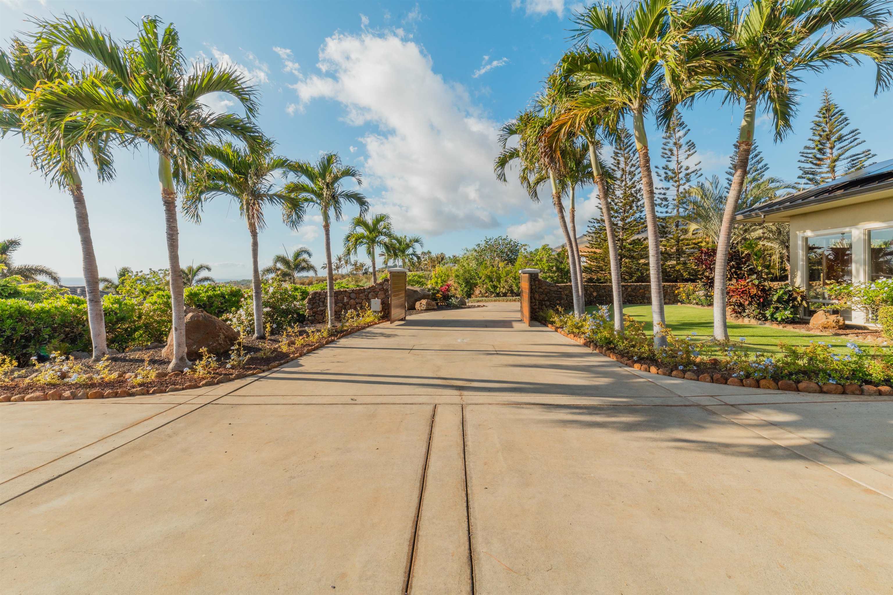 202  Paia Pohaku Pl Launiupoko, Lahaina home - photo 22 of 49