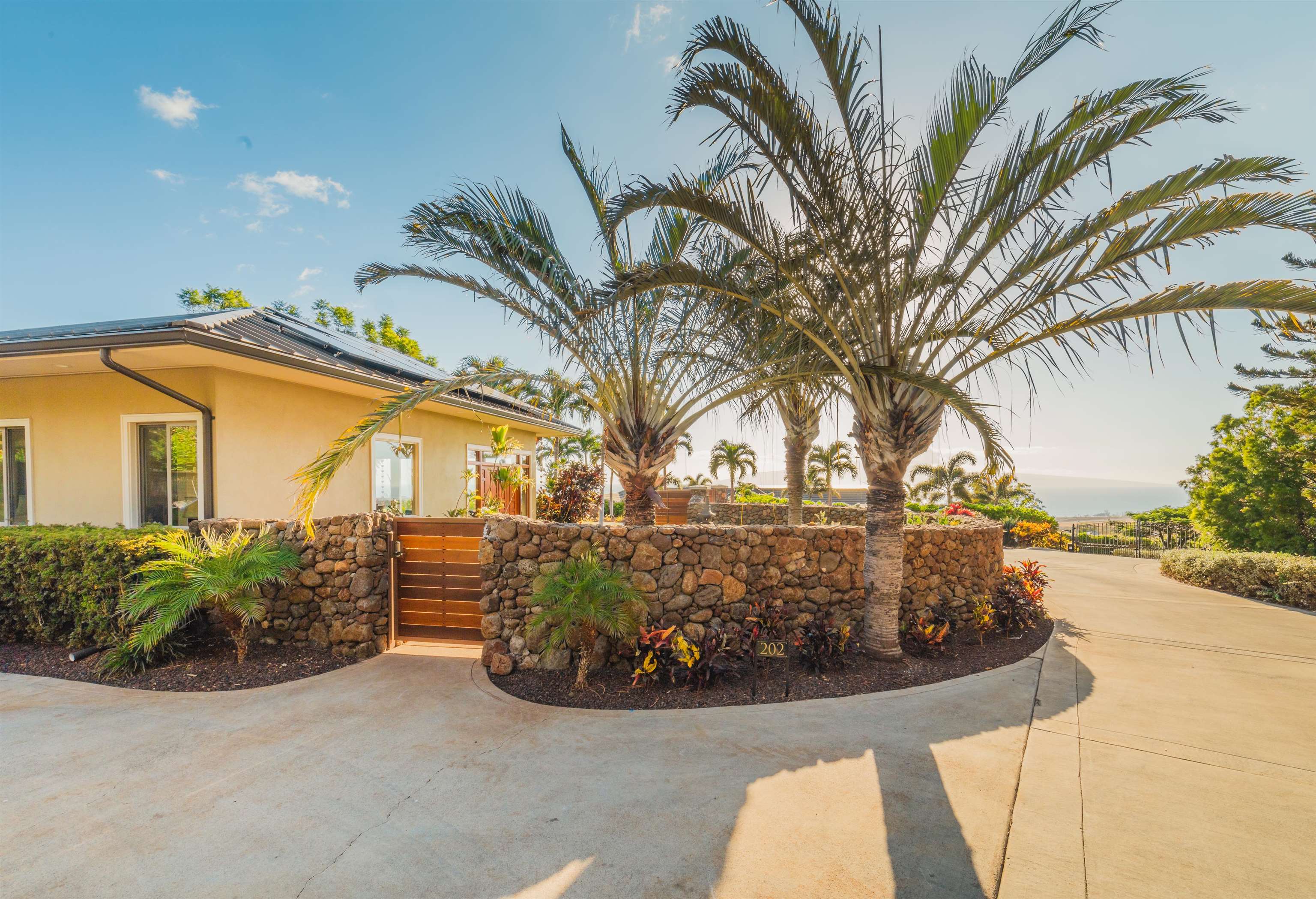 202  Paia Pohaku Pl Launiupoko, Lahaina home - photo 26 of 49