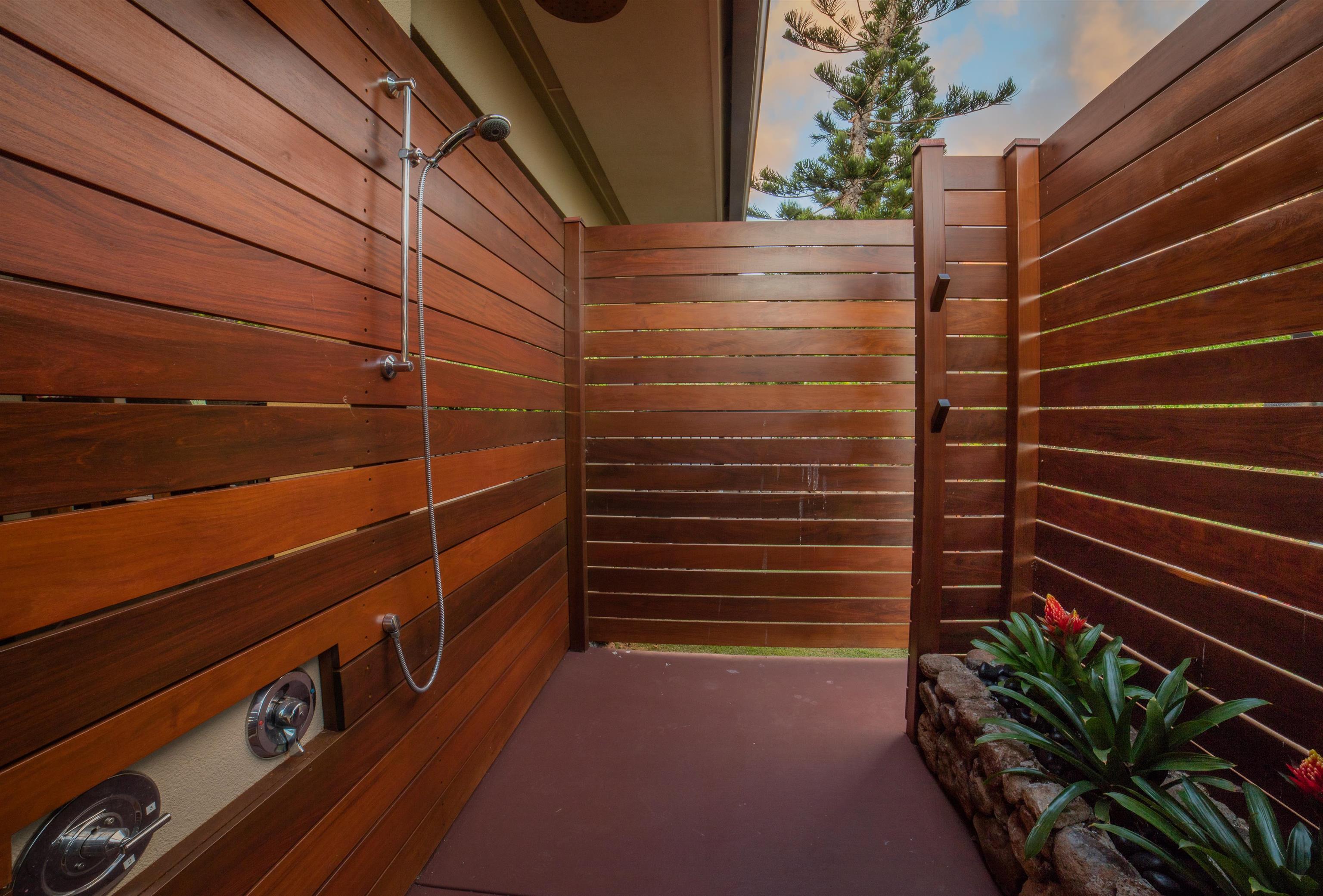 202  Paia Pohaku Pl Launiupoko, Lahaina home - photo 32 of 49