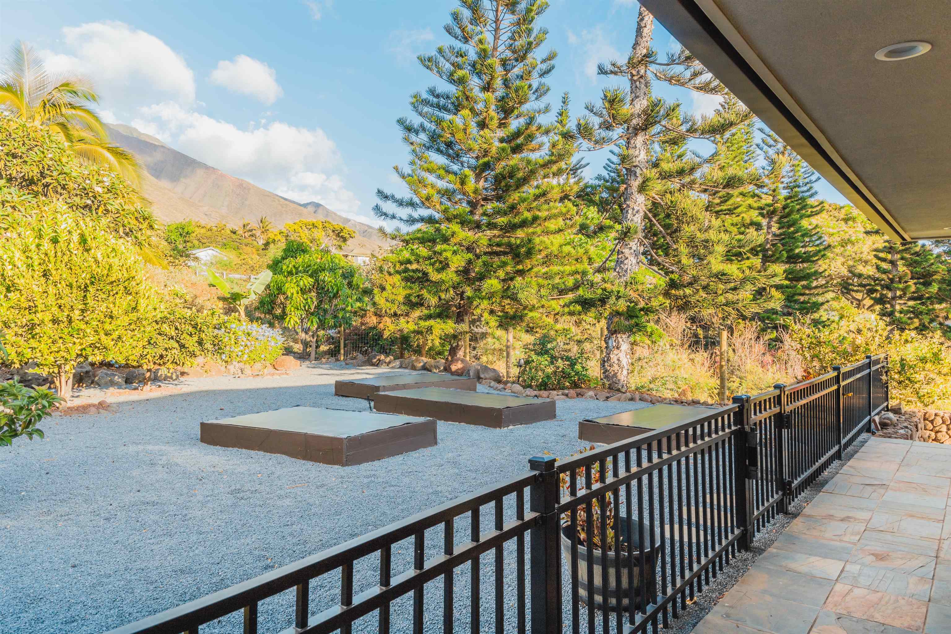 202  Paia Pohaku Pl Launiupoko, Lahaina home - photo 41 of 49