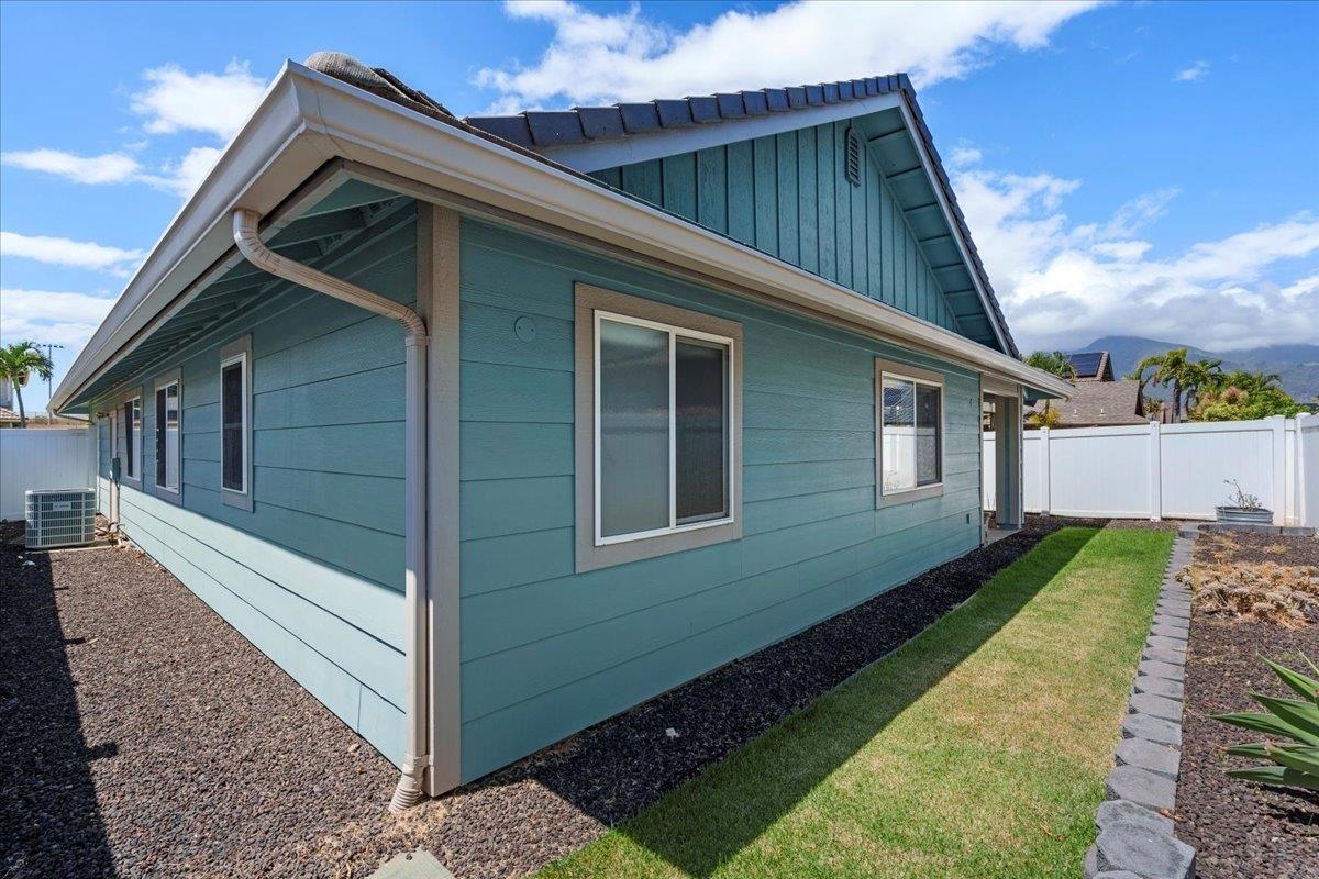 203  Anamuli St , Kahului home - photo 6 of 26