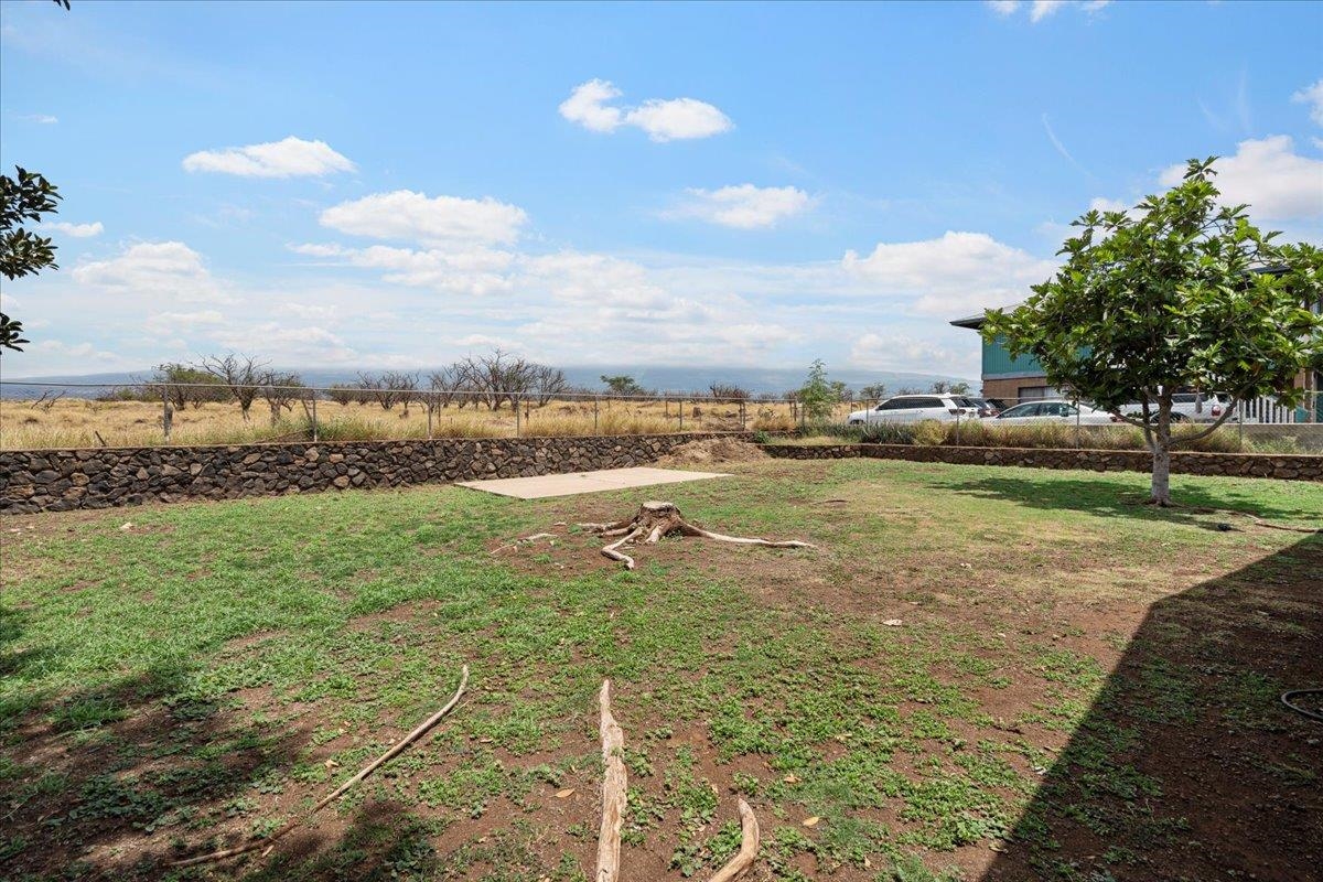 203  Hoalike St , Kihei home - photo 6 of 17