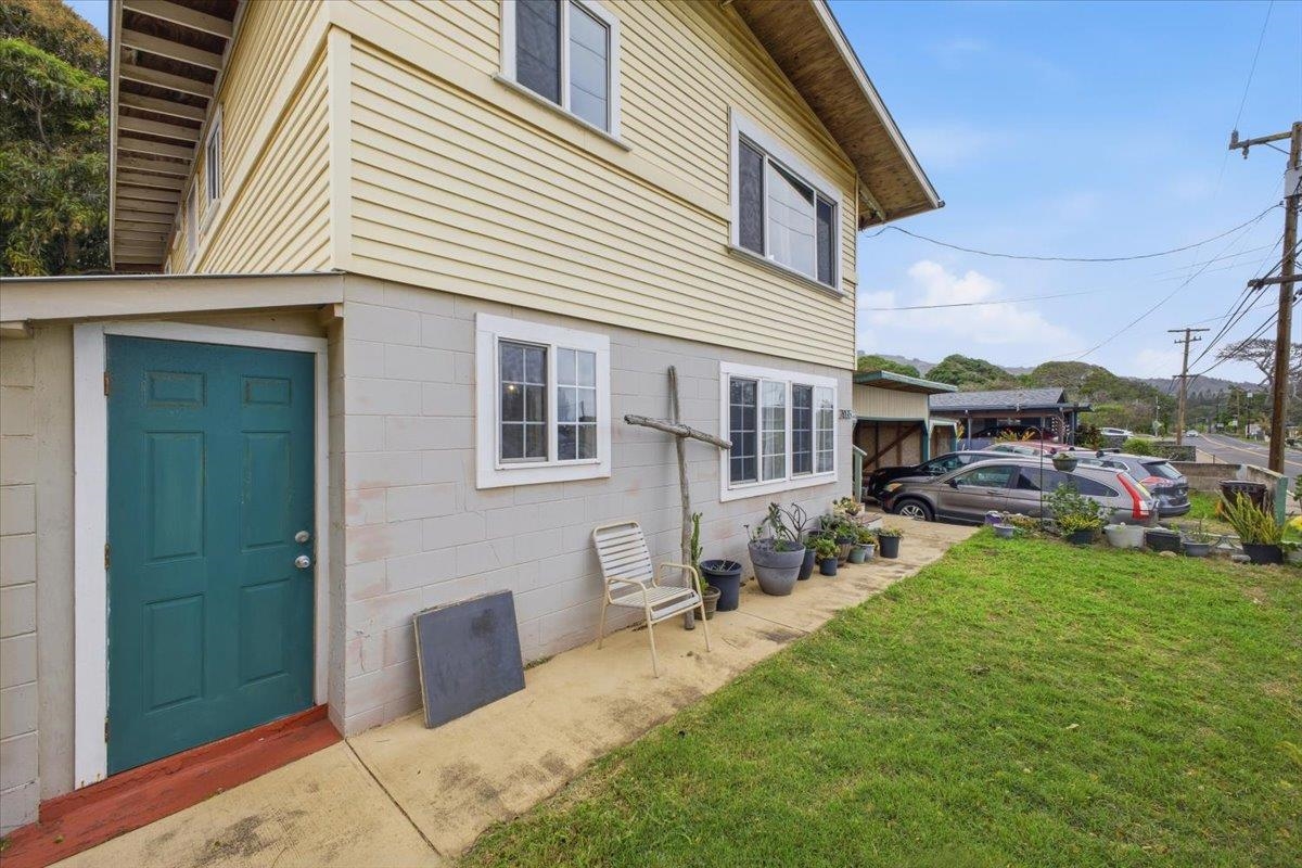 2035  Kahekili Hwy , Wailuku home - photo 2 of 29