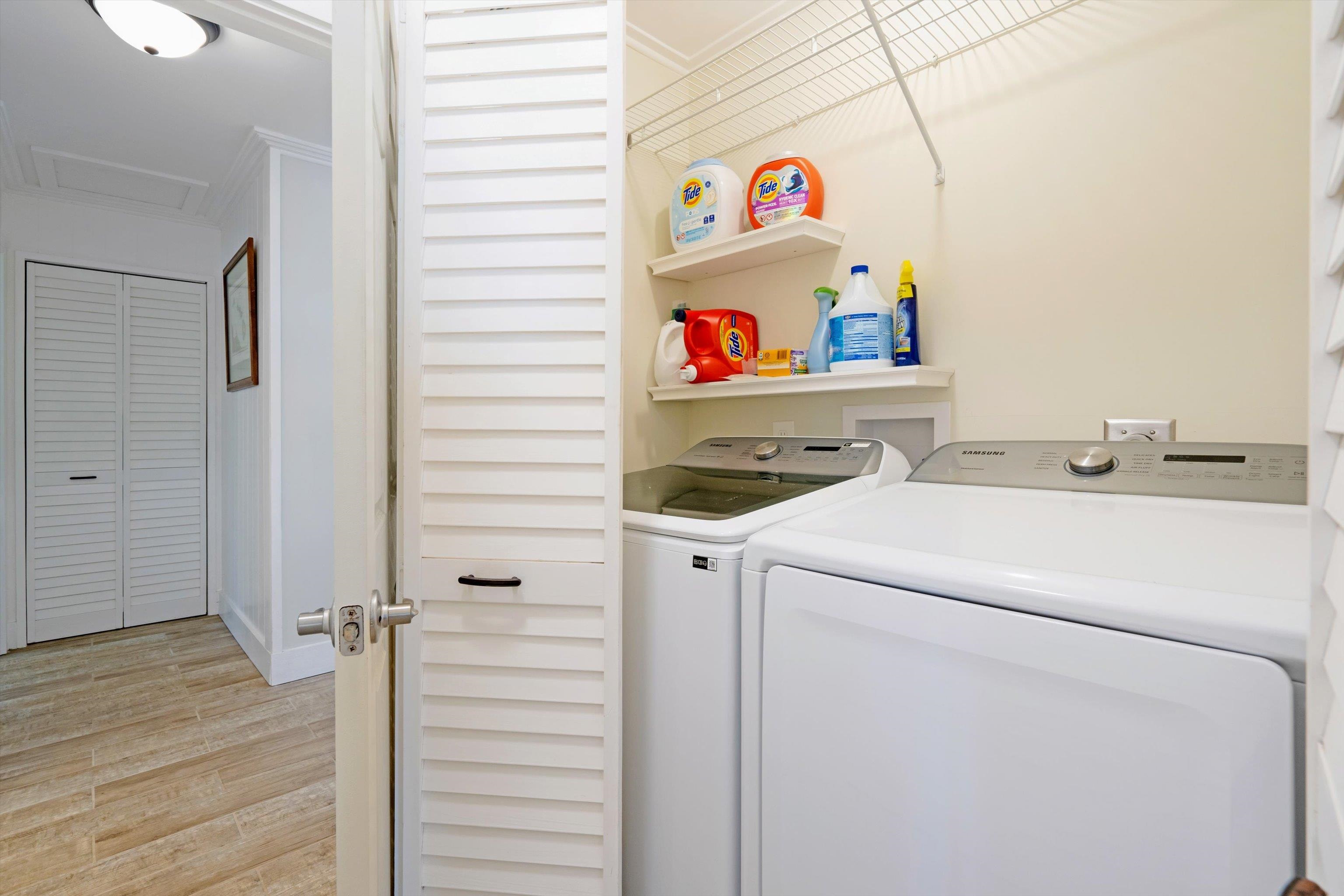 2038  Kahekili Hwy , Wailuku home - photo 15 of 48