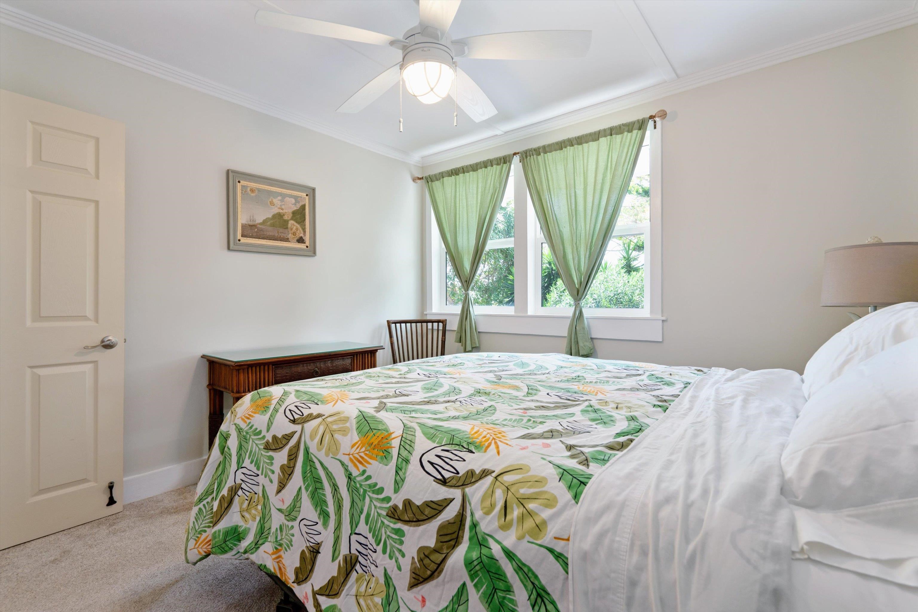 2038  Kahekili Hwy , Wailuku home - photo 19 of 48