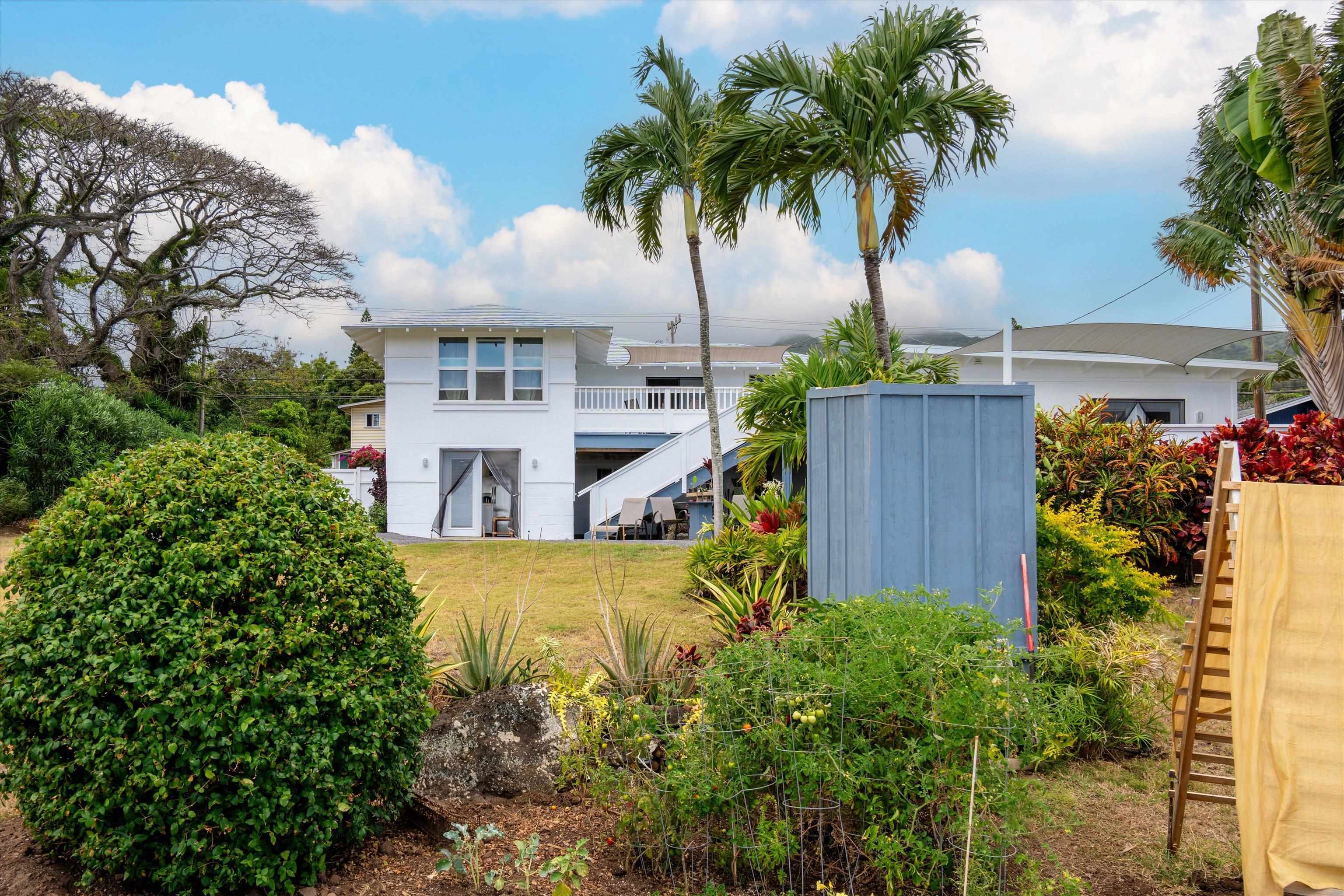 2038  Kahekili Hwy , Wailuku home - photo 24 of 48