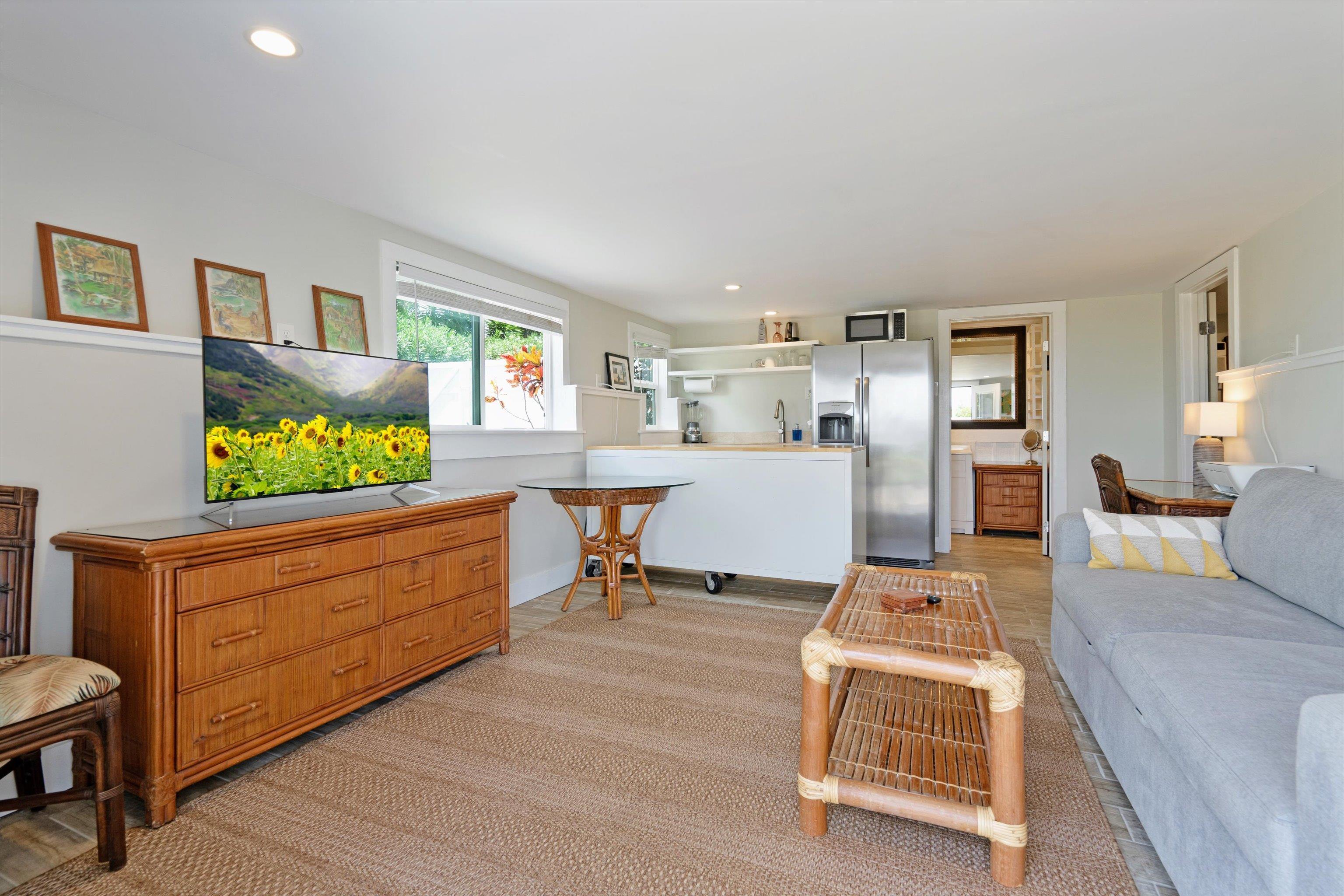 2038  Kahekili Hwy , Wailuku home - photo 27 of 48