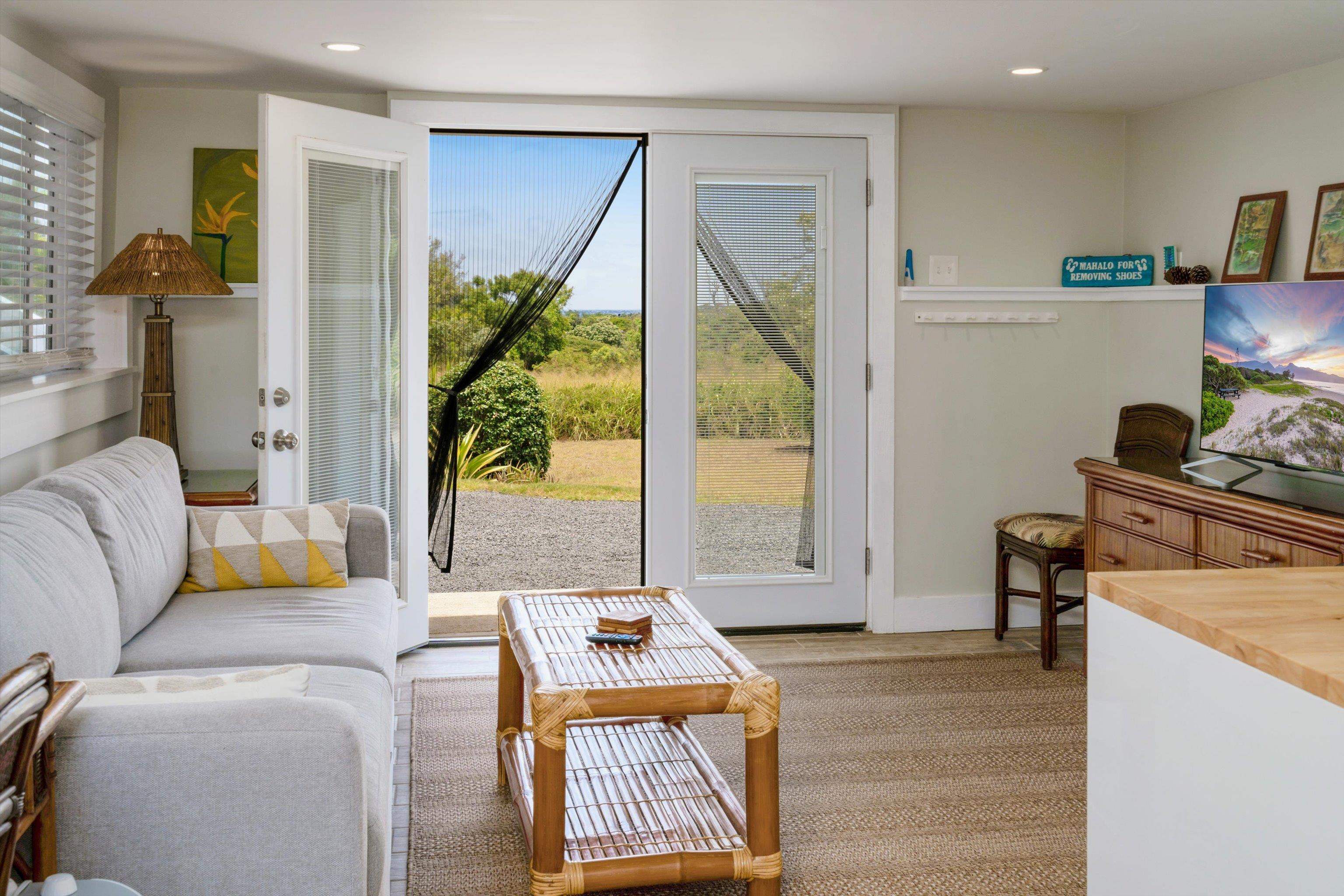 2038  Kahekili Hwy , Wailuku home - photo 28 of 48