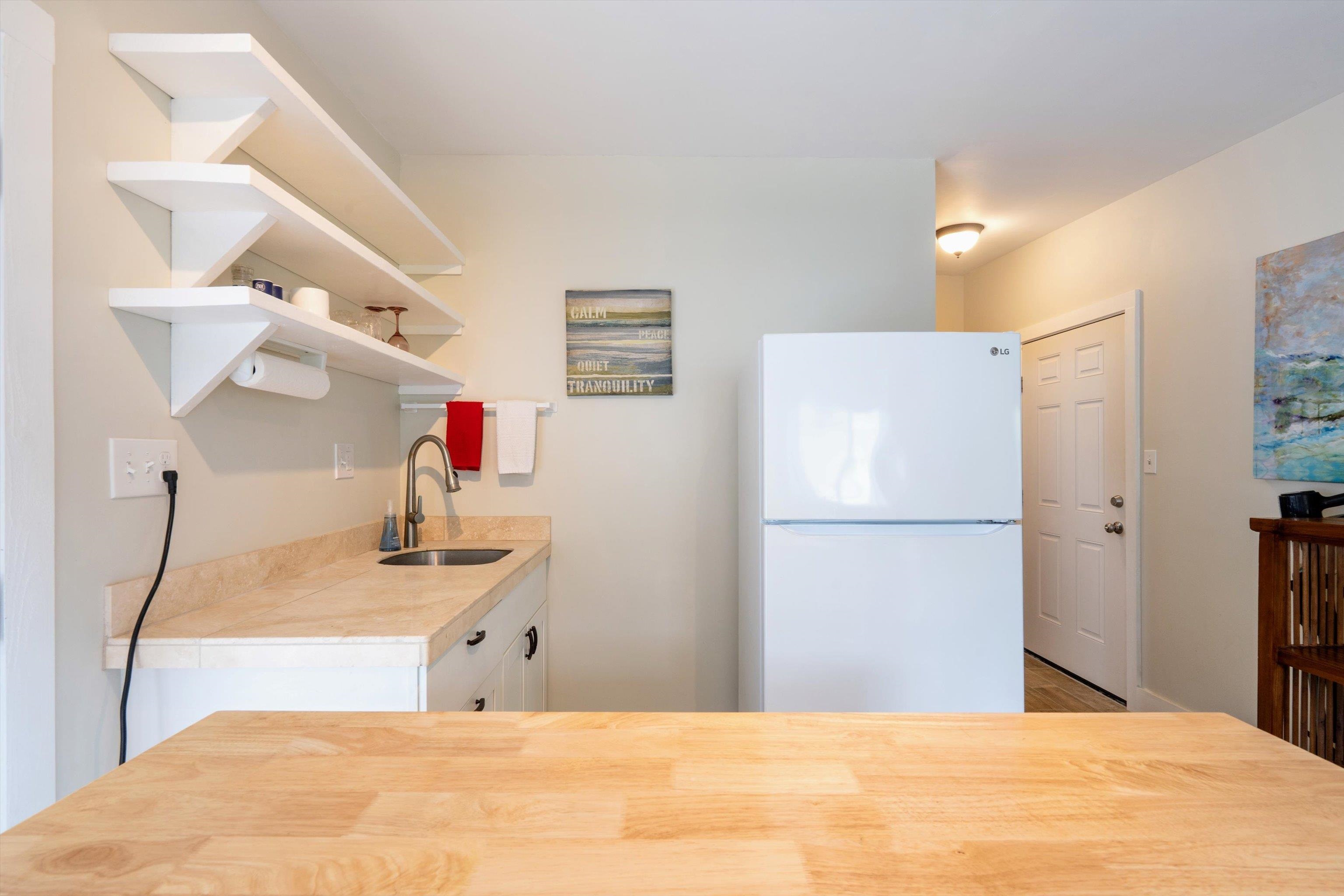 2038  Kahekili Hwy , Wailuku home - photo 37 of 48