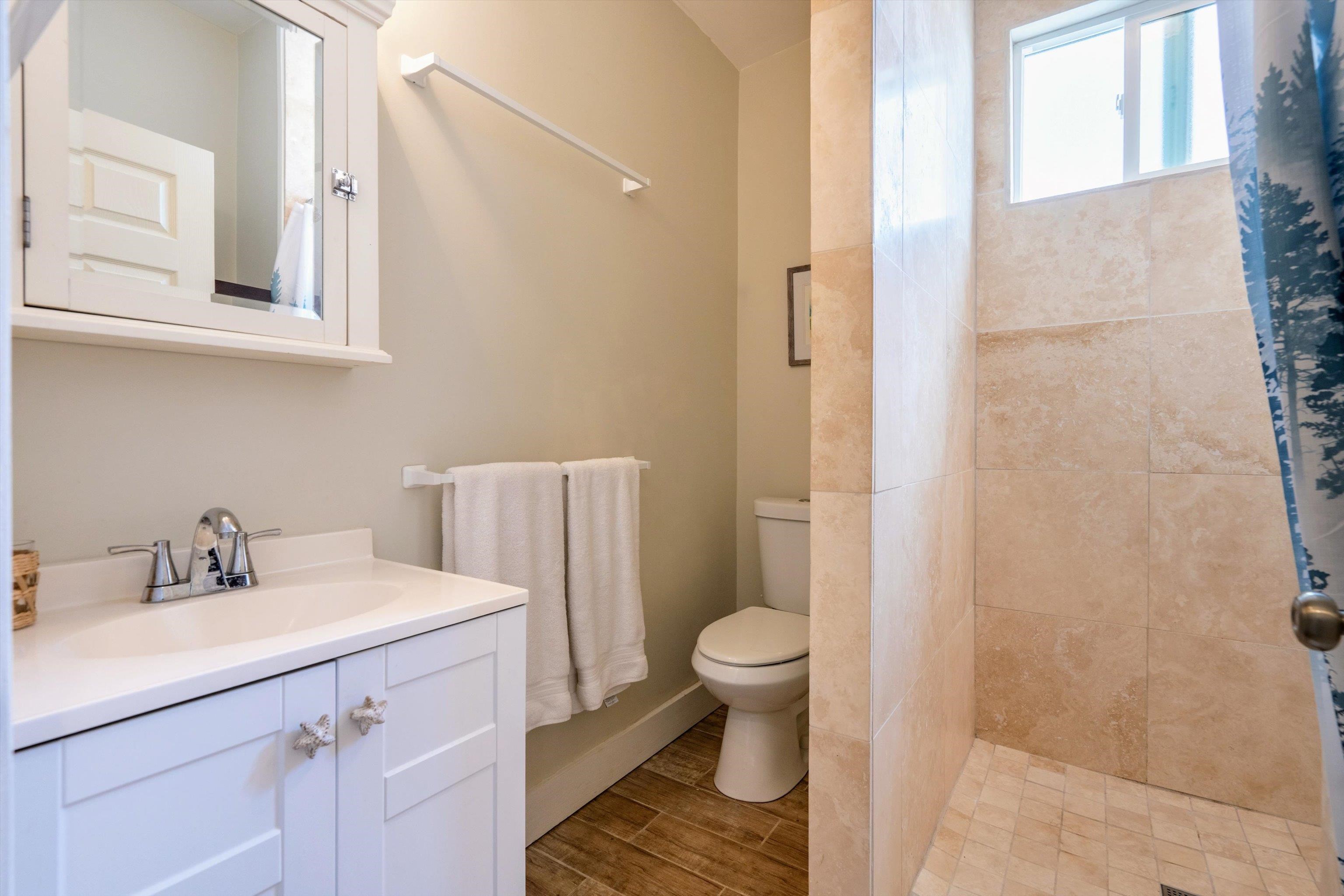 2038  Kahekili Hwy , Wailuku home - photo 39 of 48