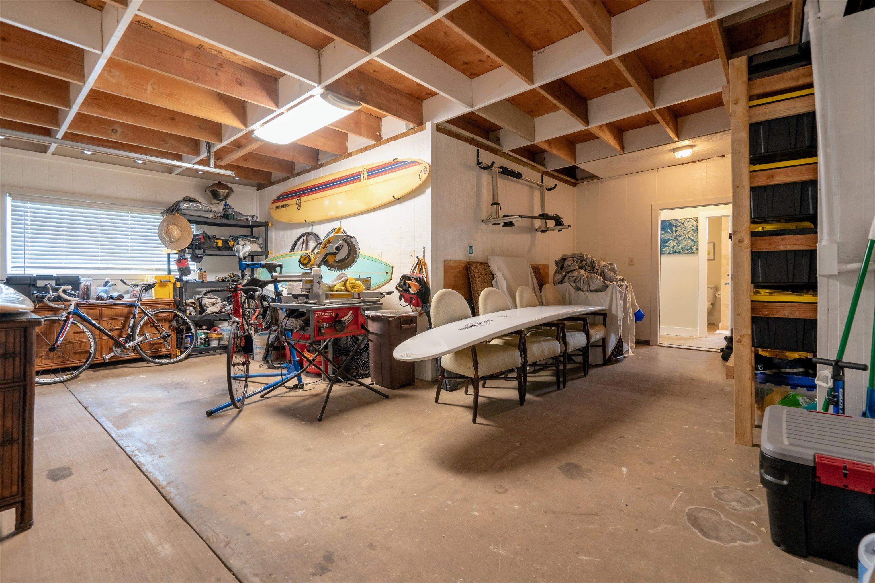 2038  Kahekili Hwy , Wailuku home - photo 41 of 48