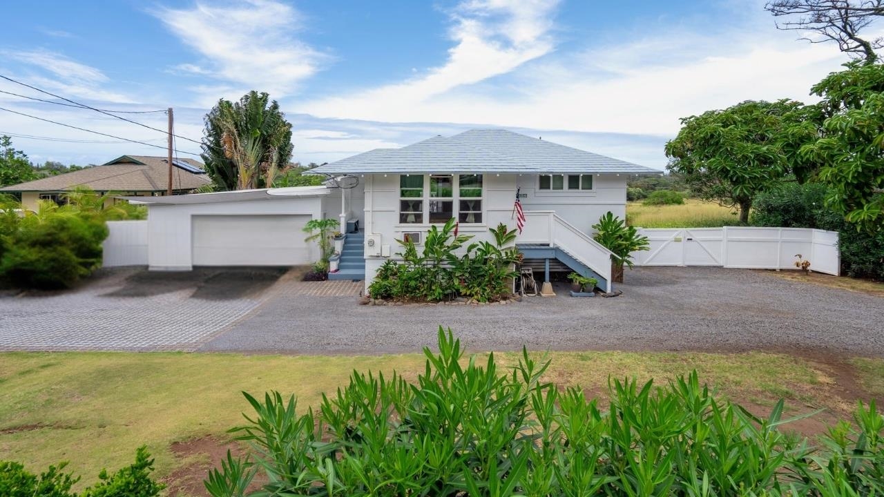 2038  Kahekili Hwy , Wailuku home - photo 46 of 48