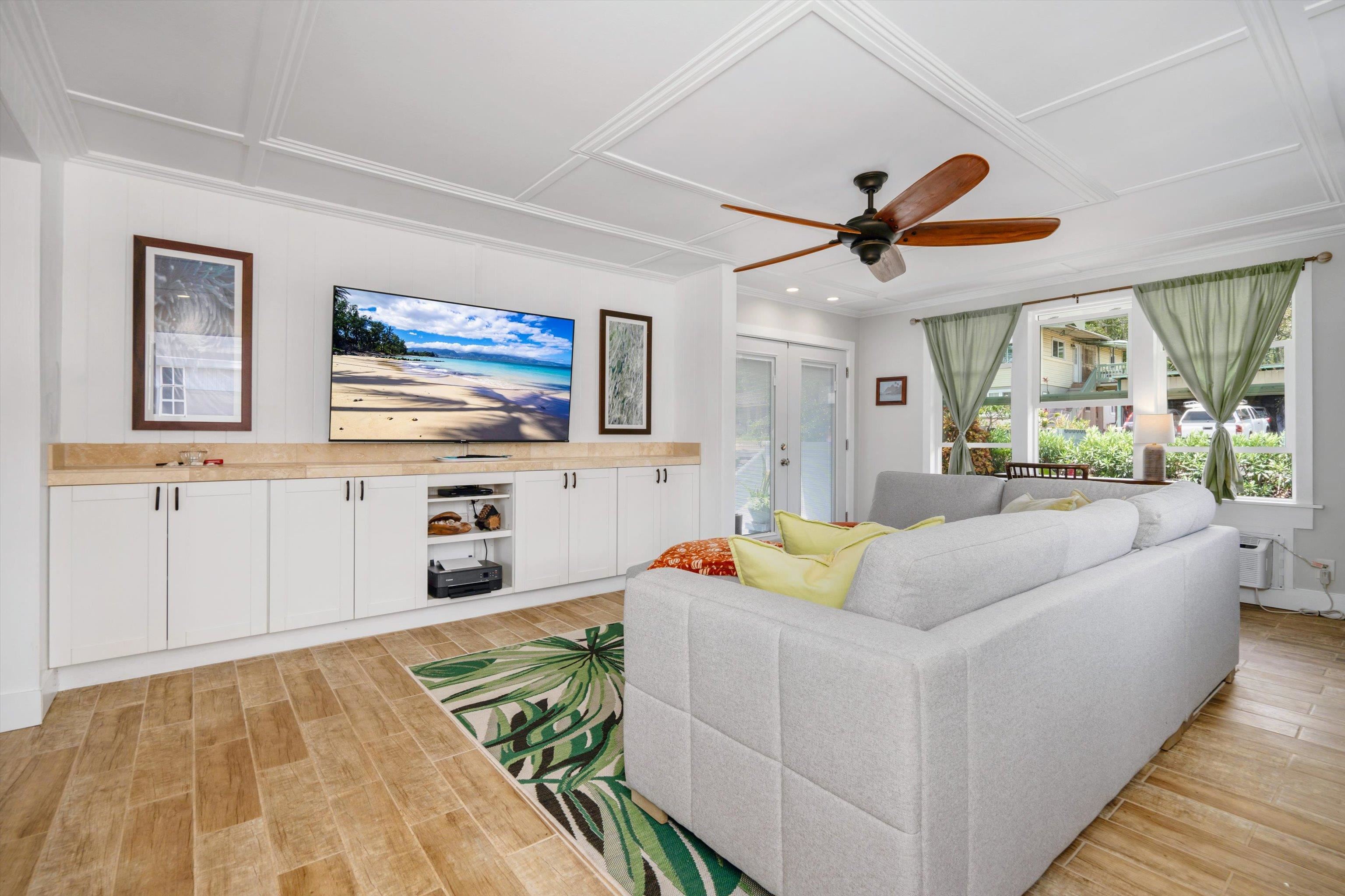 2038  Kahekili Hwy , Wailuku home - photo 7 of 48