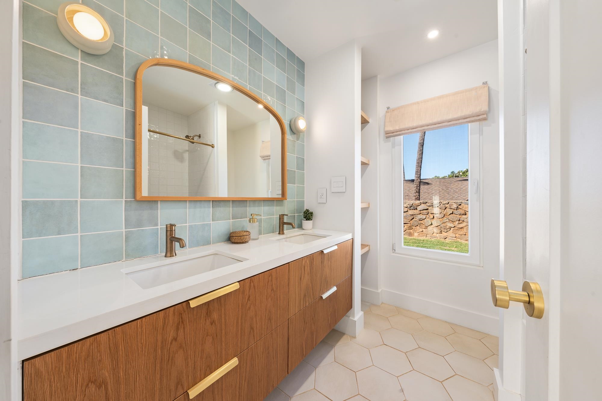 2040  Kanakanui Rd , Kihei home - photo 16 of 30