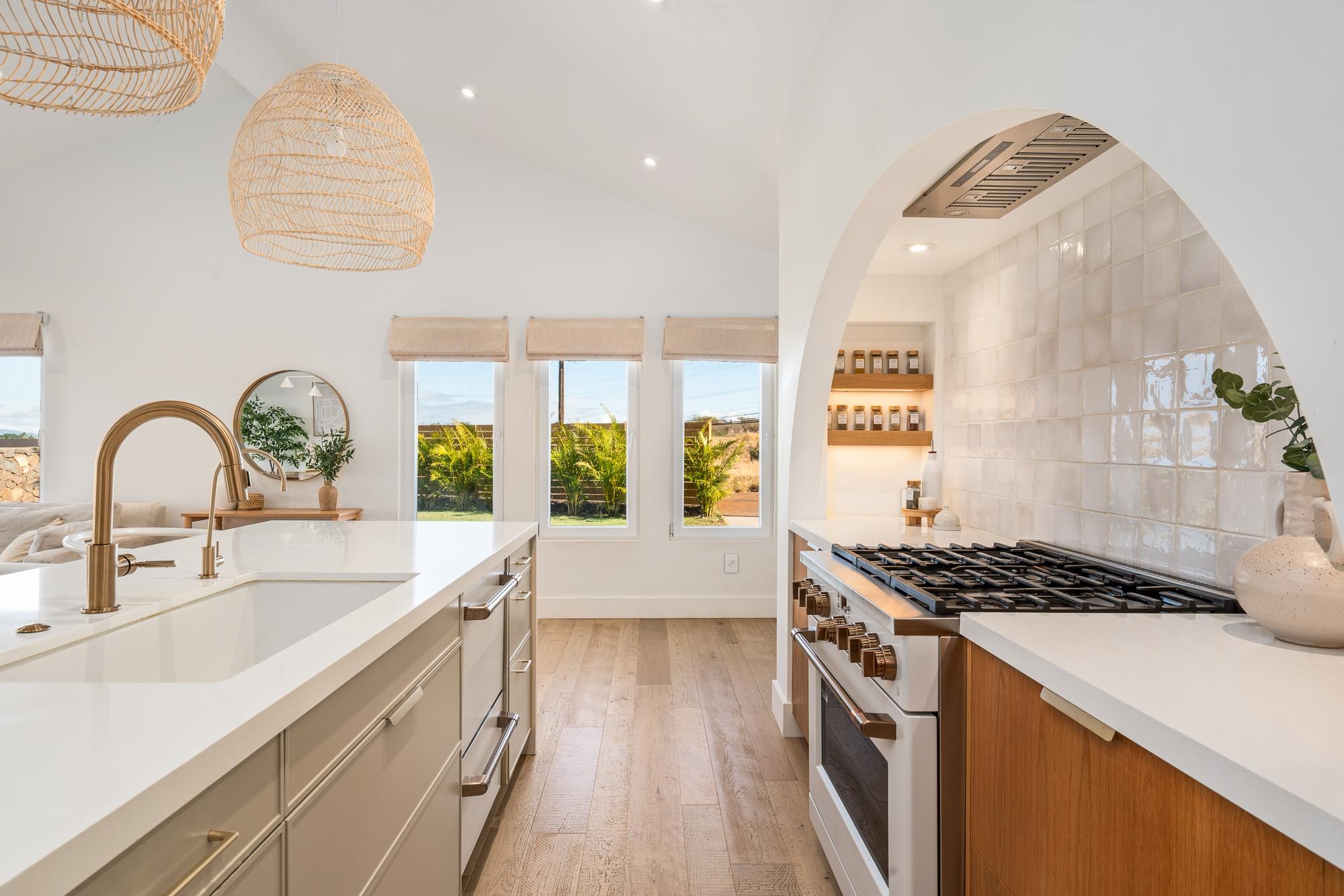 2040  Kanakanui Rd , Kihei home - photo 7 of 30