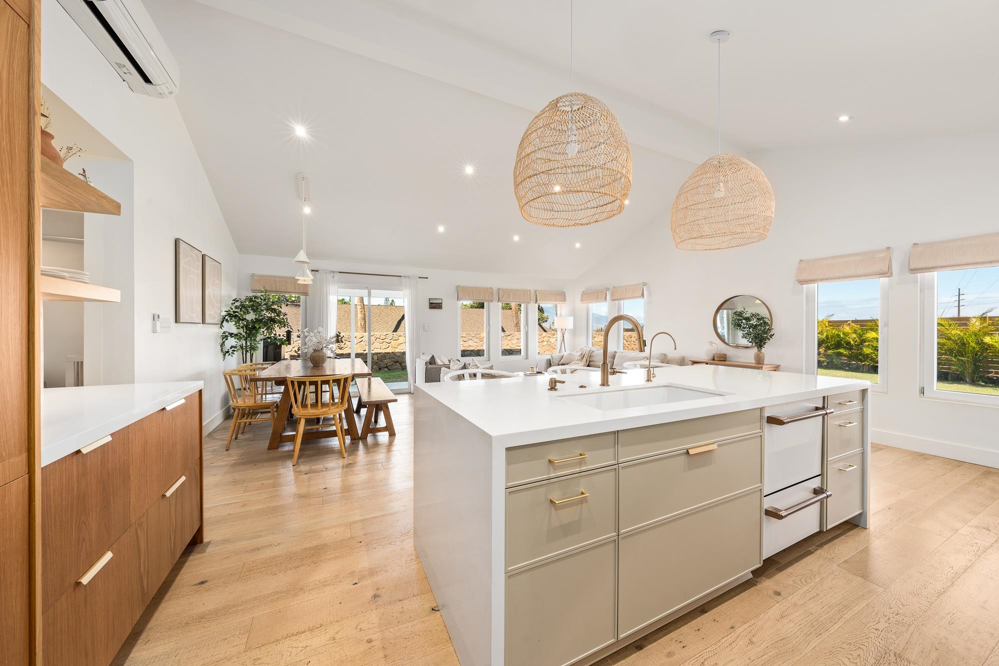 2040  Kanakanui Rd , Kihei home - photo 8 of 30