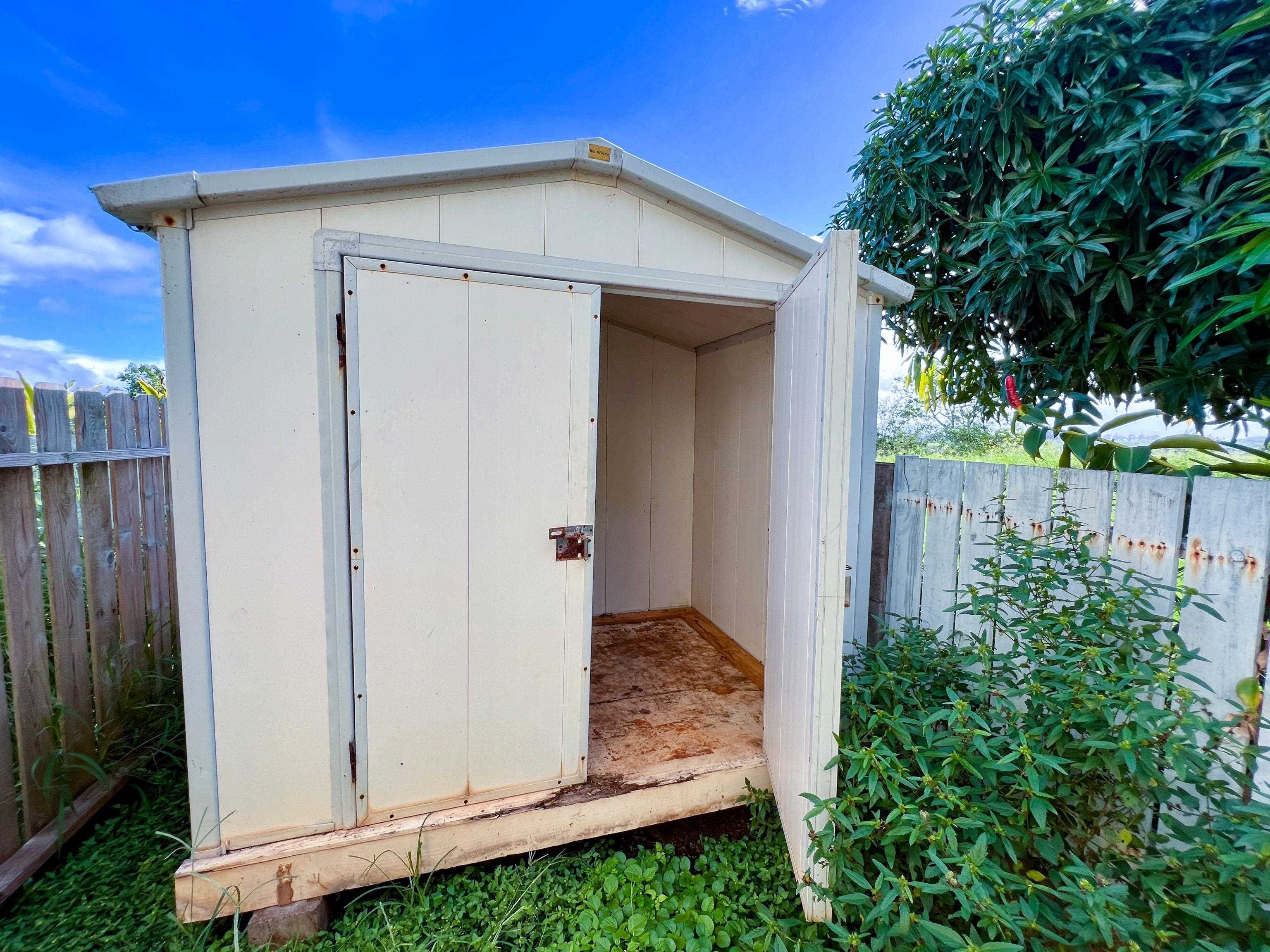 2042  Kahekili Hwy , Wailuku home - photo 23 of 28