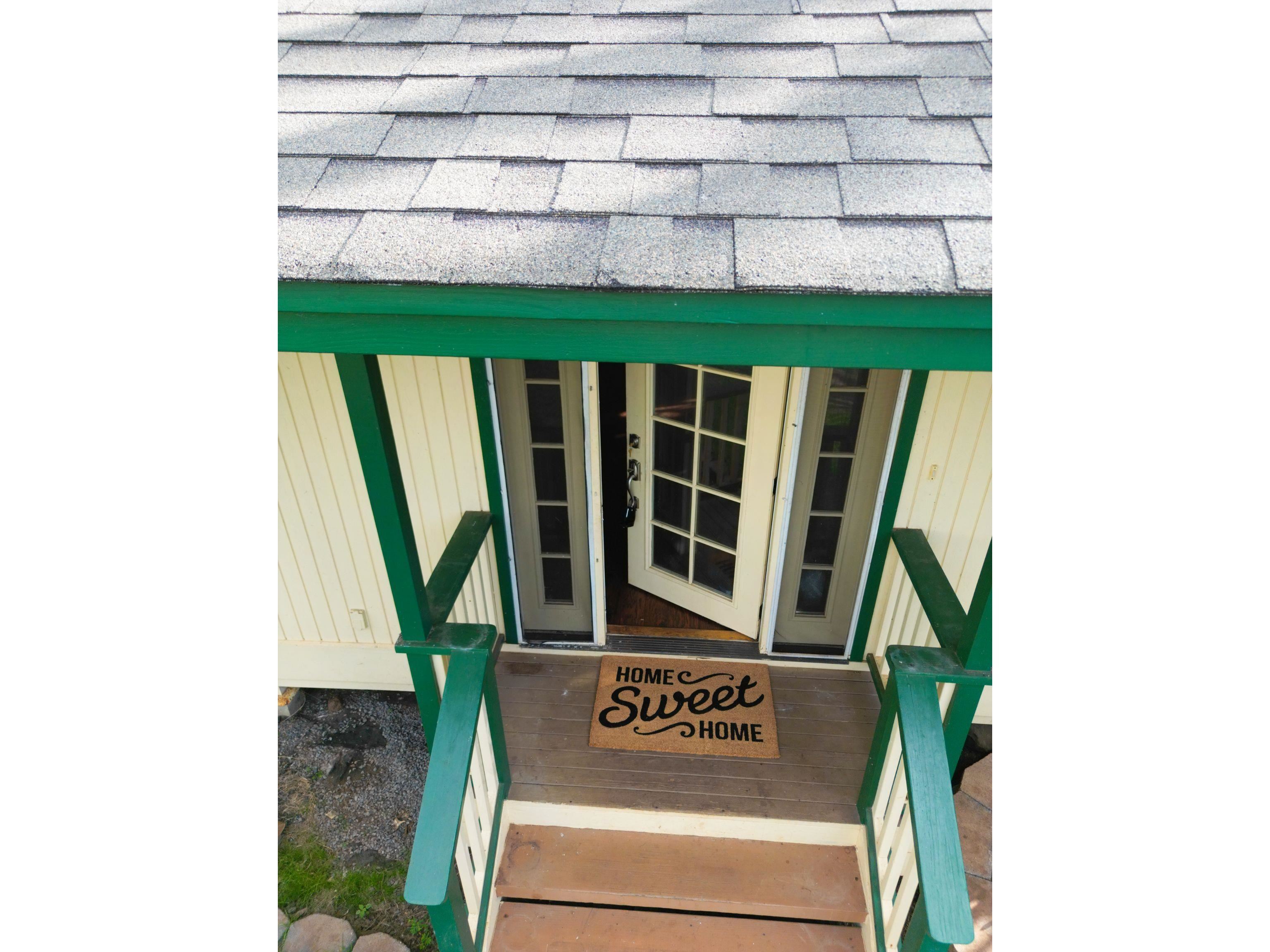 2042  Kahekili Hwy , Wailuku home - photo 5 of 28