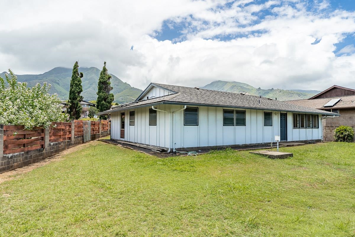 2048  Kolo Pl , Wailuku home - photo 2 of 28