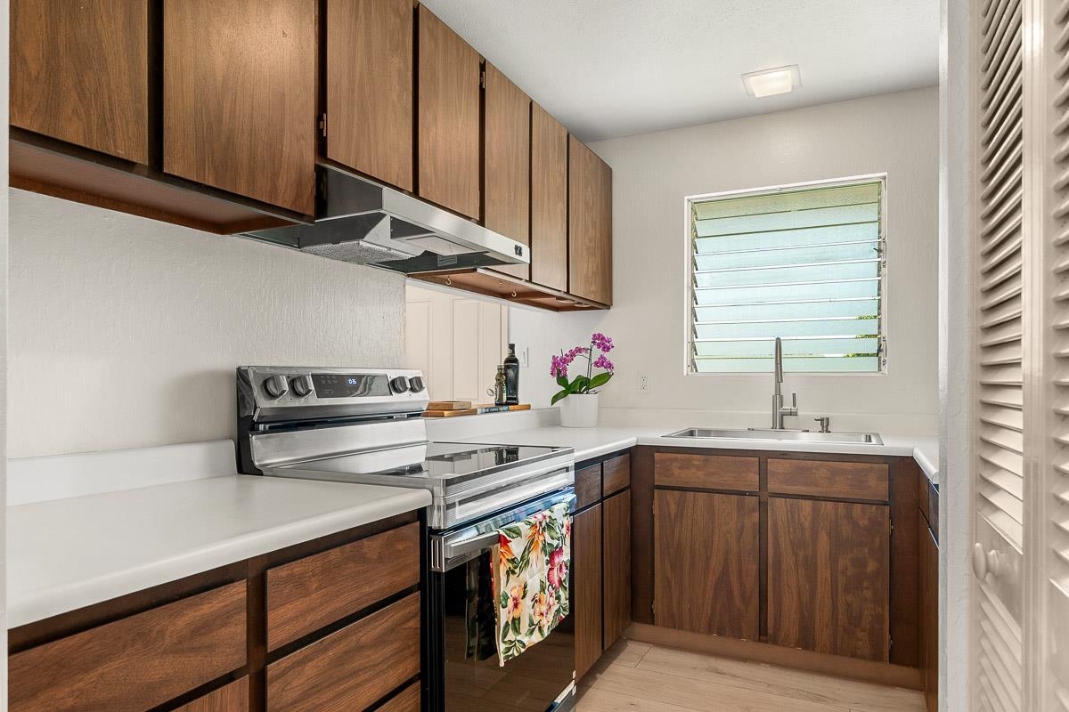 2048  Kolo Pl , Wailuku home - photo 16 of 28