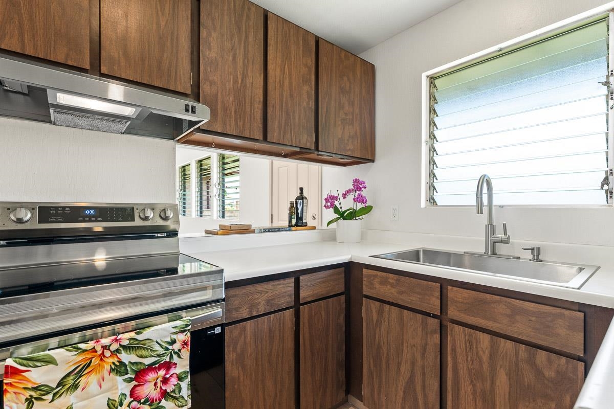 2048  Kolo Pl , Wailuku home - photo 17 of 28