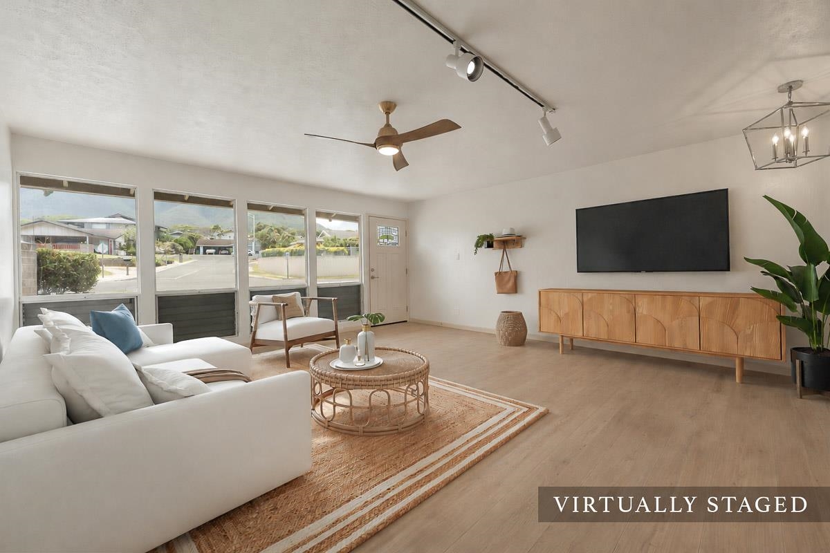 2048  Kolo Pl , Wailuku home - photo 4 of 28