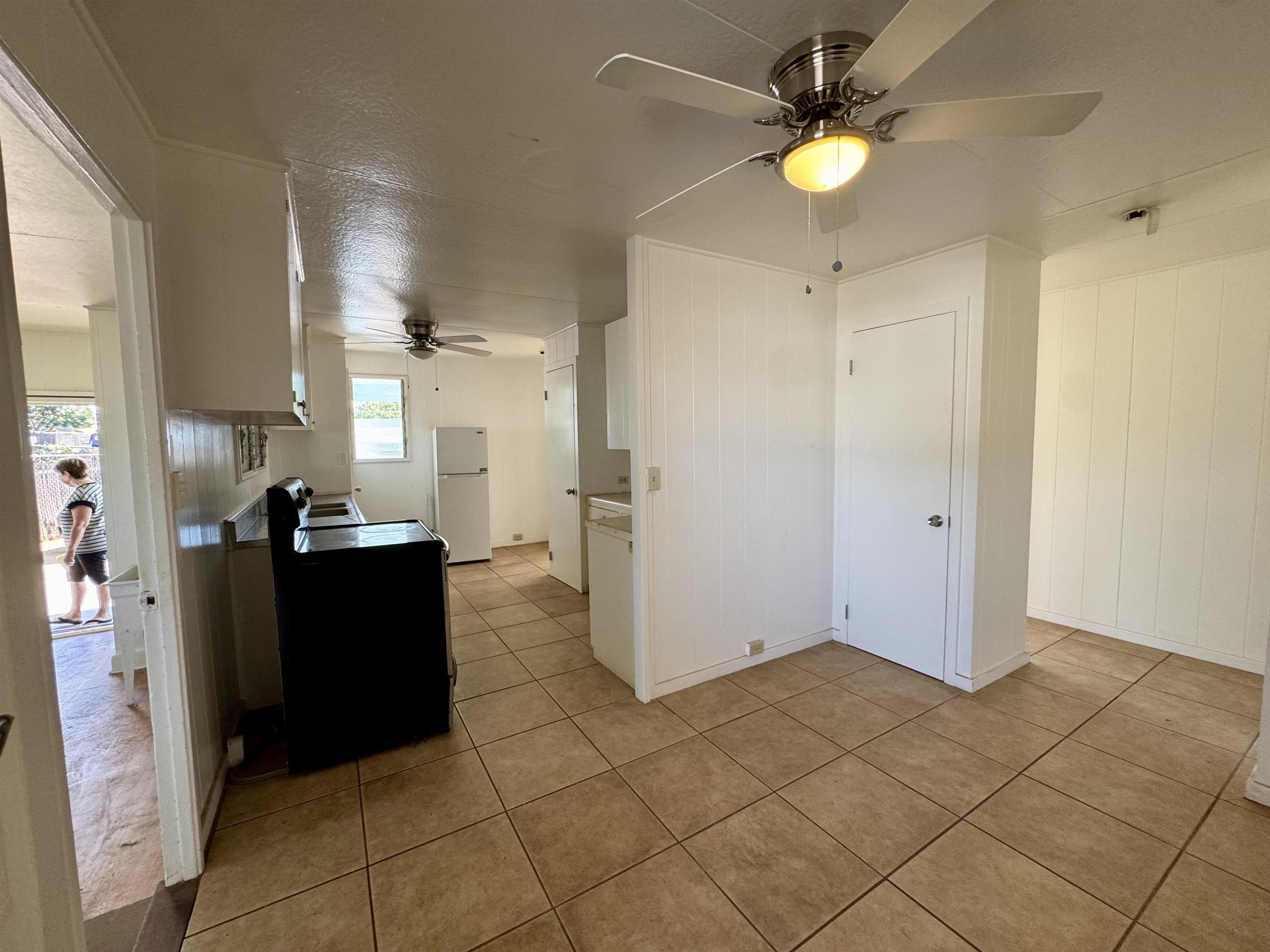 205  Ala Malama Ave , Molokai home - photo 14 of 23