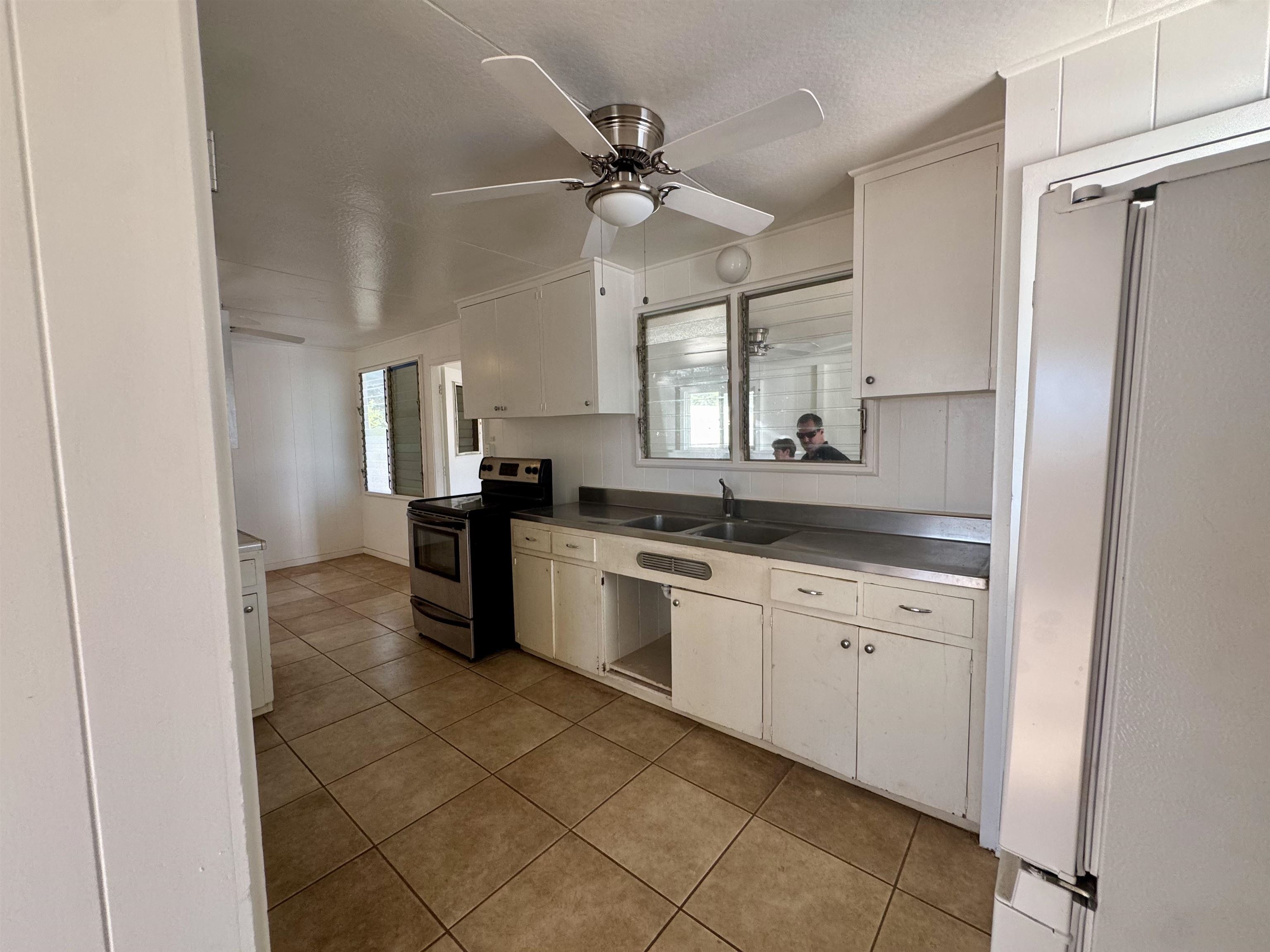 205  Ala Malama Ave , Molokai home - photo 15 of 23