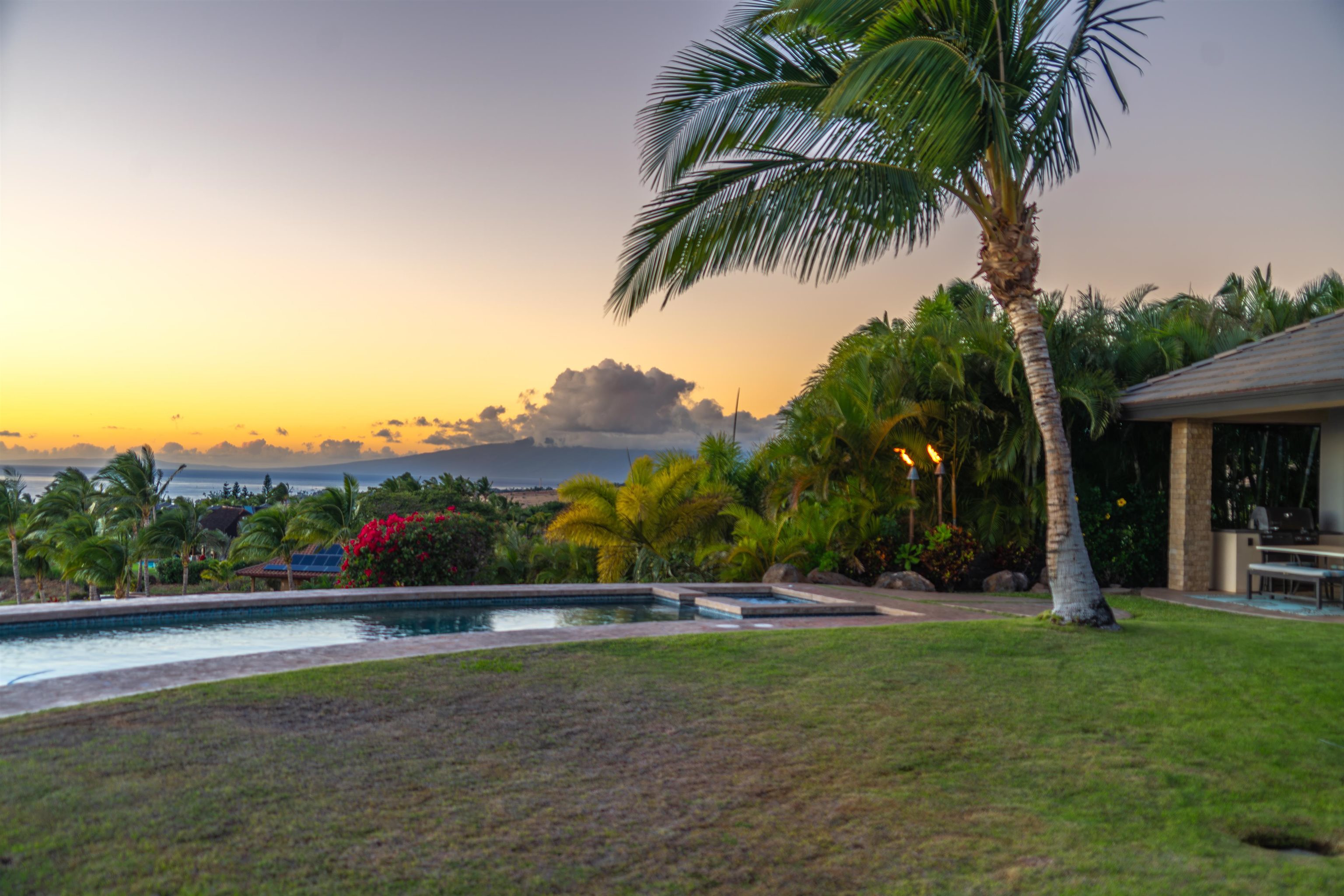 205  Pua Niu Way Launiupoko, Lahaina home - photo 38 of 48