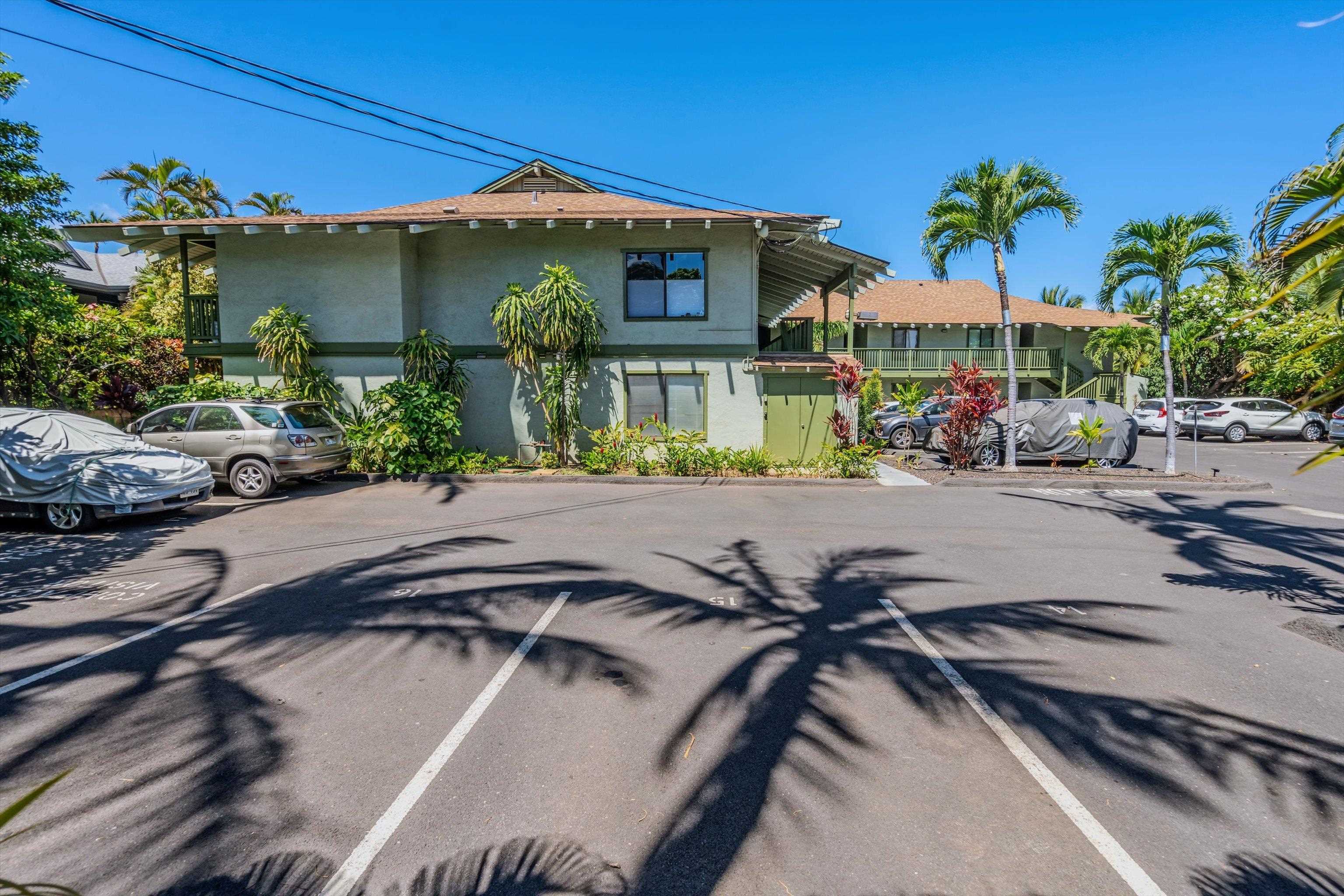 Kanoe Apts condo # 203, Kihei, Hawaii - photo 24 of 37