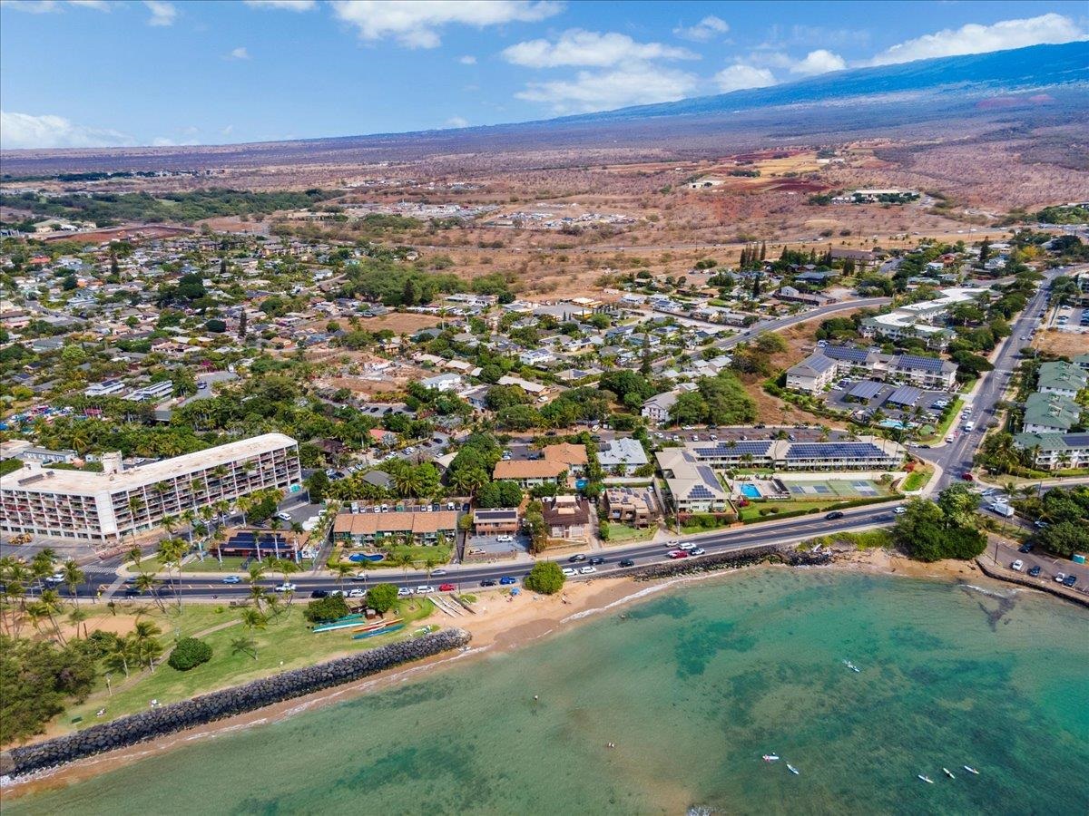 Kanoe Apts condo # 203, Kihei, Hawaii - photo 2 of 21