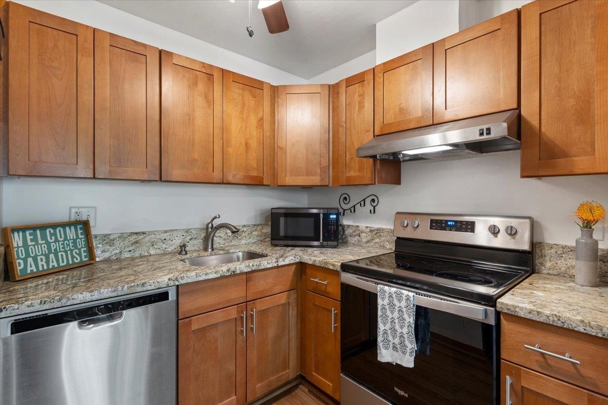 Kanoe Apts condo # 203, Kihei, Hawaii - photo 11 of 29