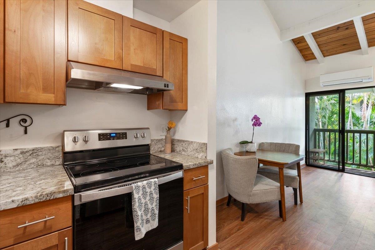 Kanoe Apts condo # 203, Kihei, Hawaii - photo 12 of 29