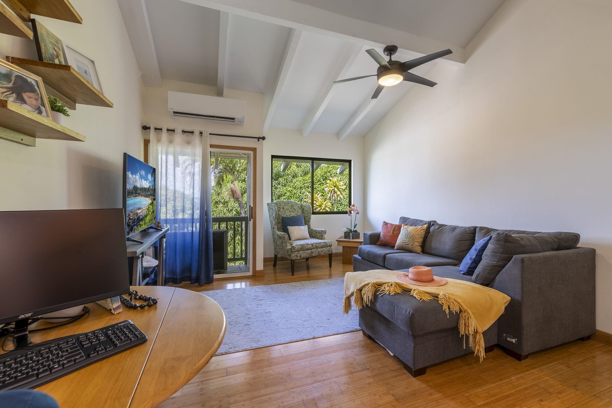 Kanoe Apts condo # 208, Kihei, Hawaii - photo 3 of 38