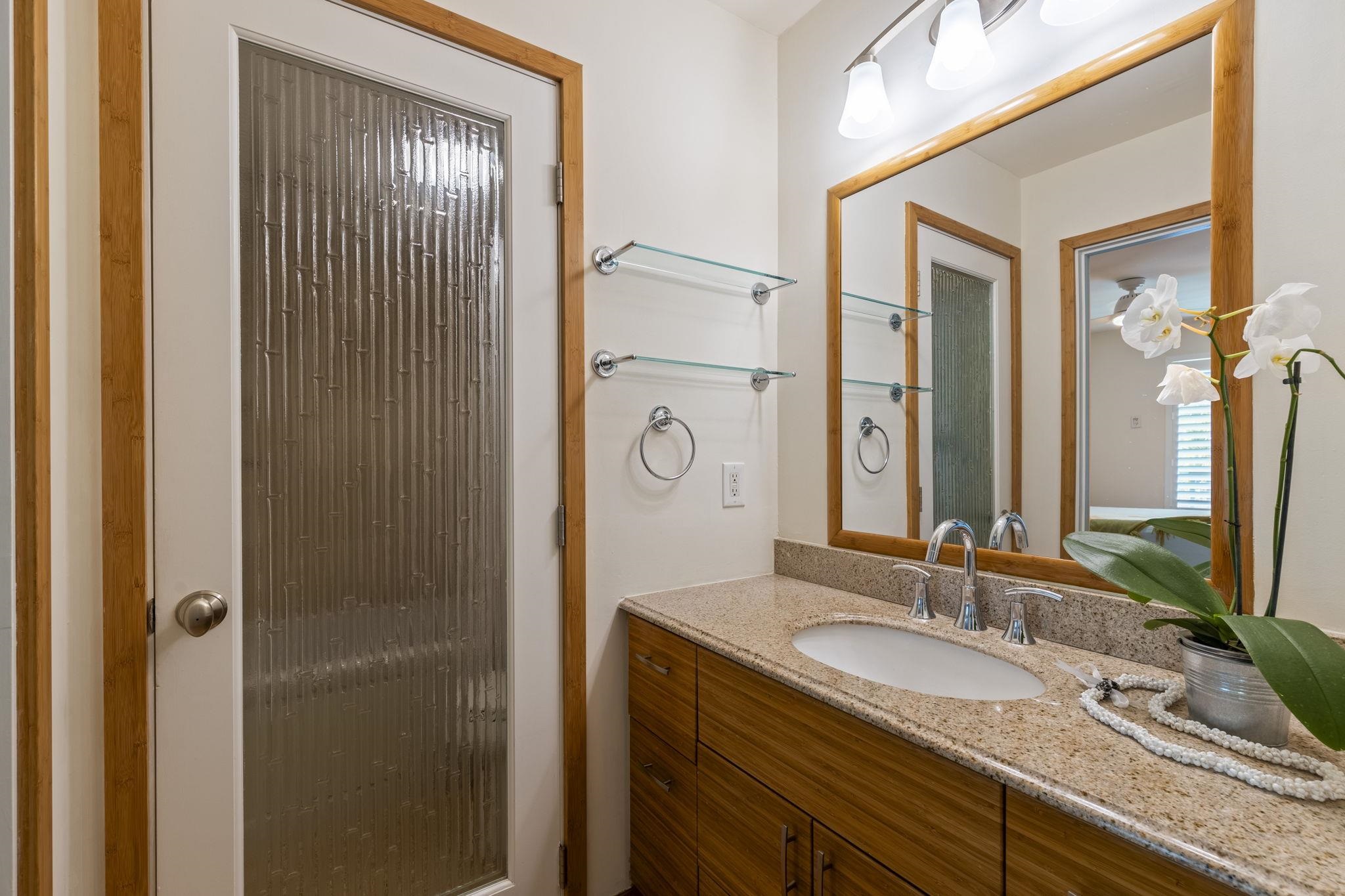 Kanoe Apts condo # 208, Kihei, Hawaii - photo 27 of 38