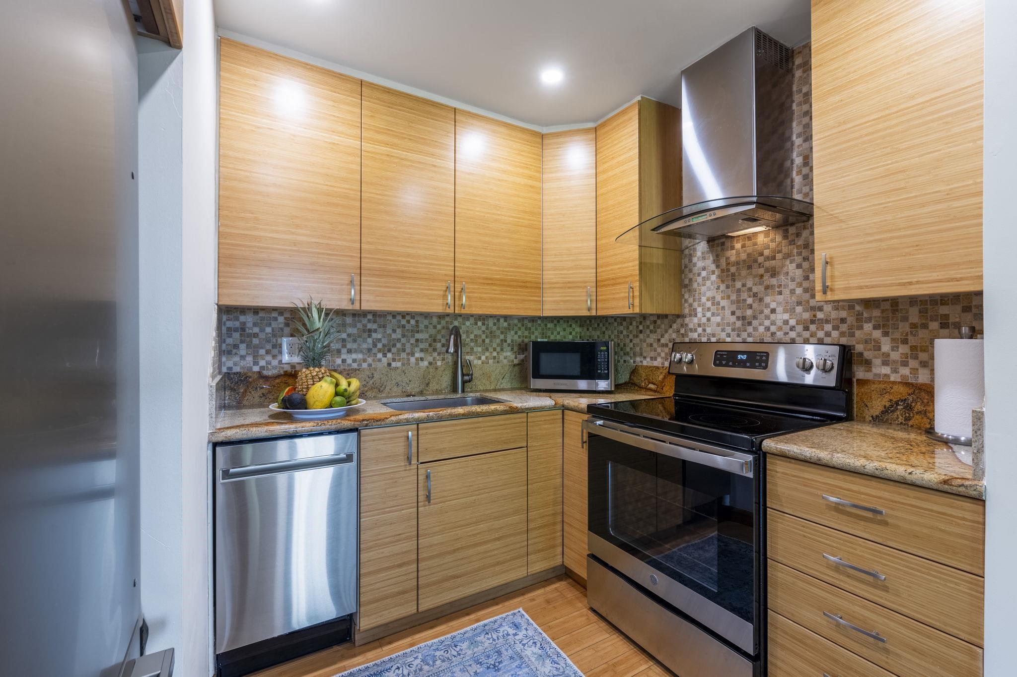 Kanoe Apts condo # 208, Kihei, Hawaii - photo 29 of 36