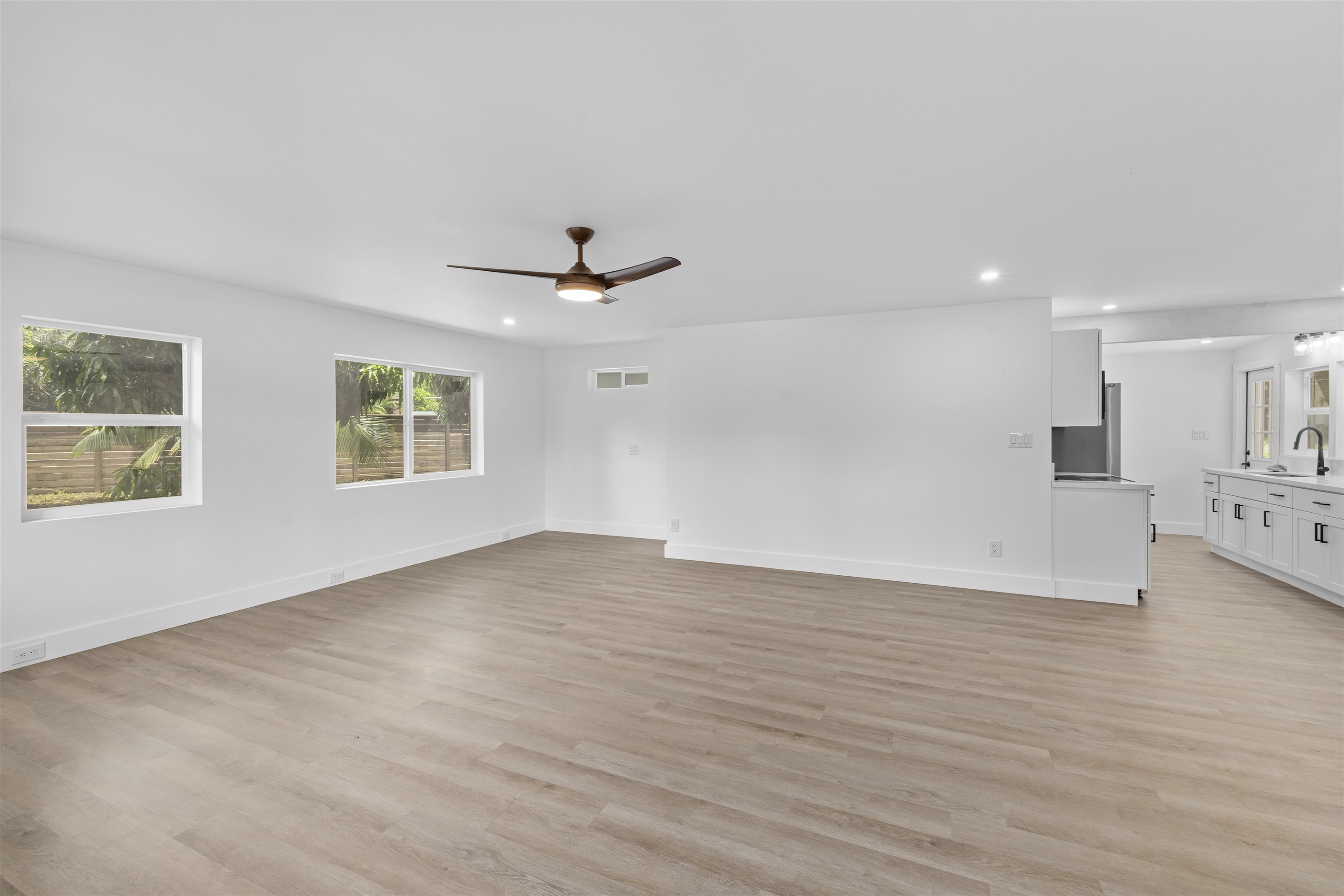 2055  Kanoe St , Kihei home - photo 8 of 35