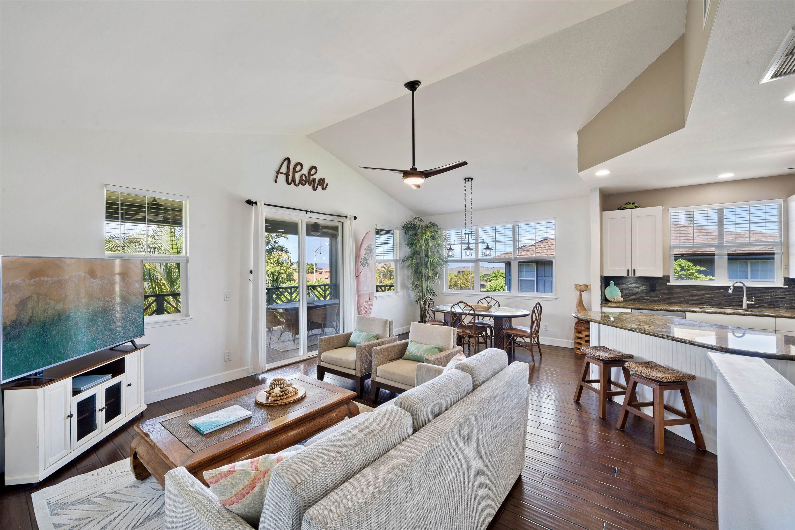 206  Kuli Puu St Ke Ali'i Kai, Kihei home - photo 2 of 50