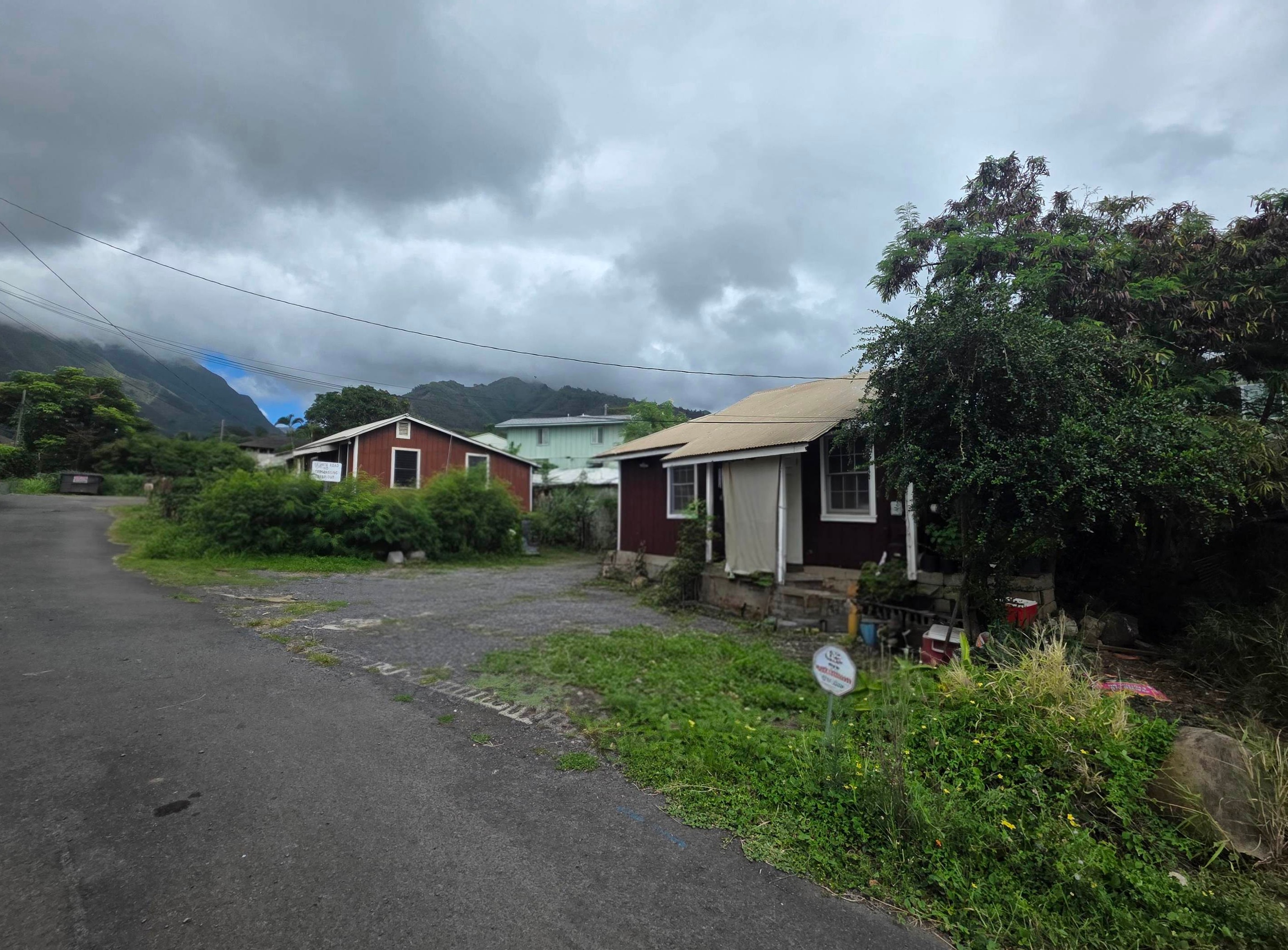 2062  Ulei Pl , Wailuku home - photo 3 of 13