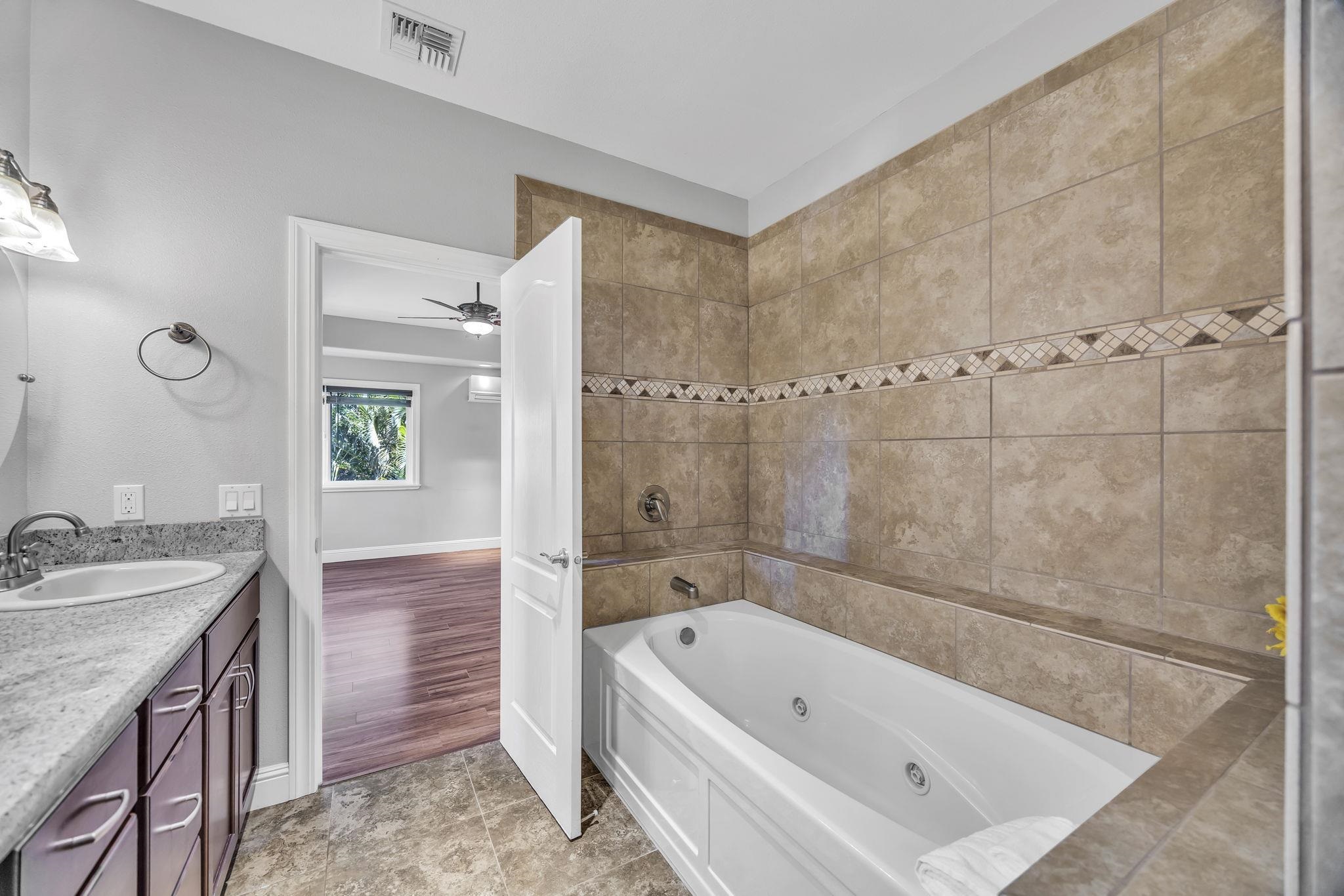 207  Kahana Ridge Dr Kahana Ridge, Napili/Kahana/Honokowai home - photo 26 of 50